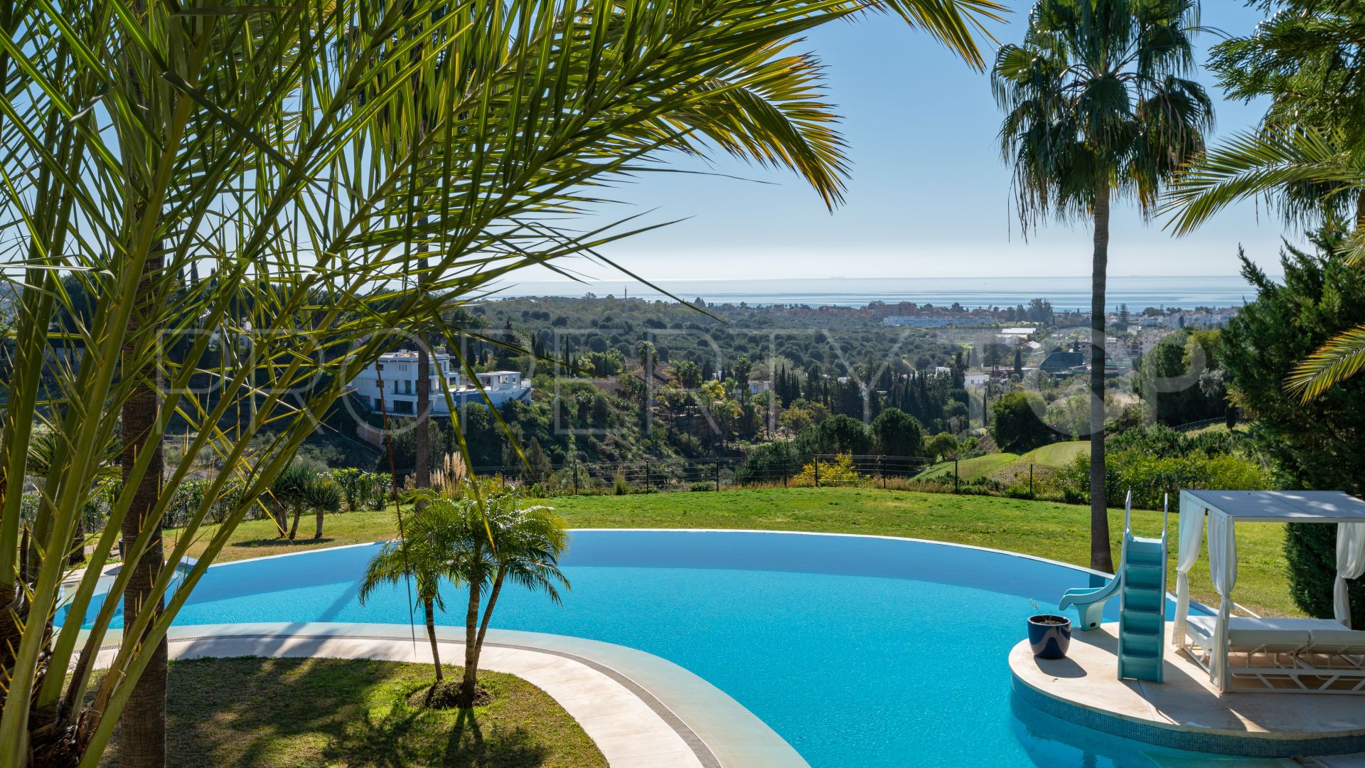 For sale villa with 8 bedrooms in Los Flamingos