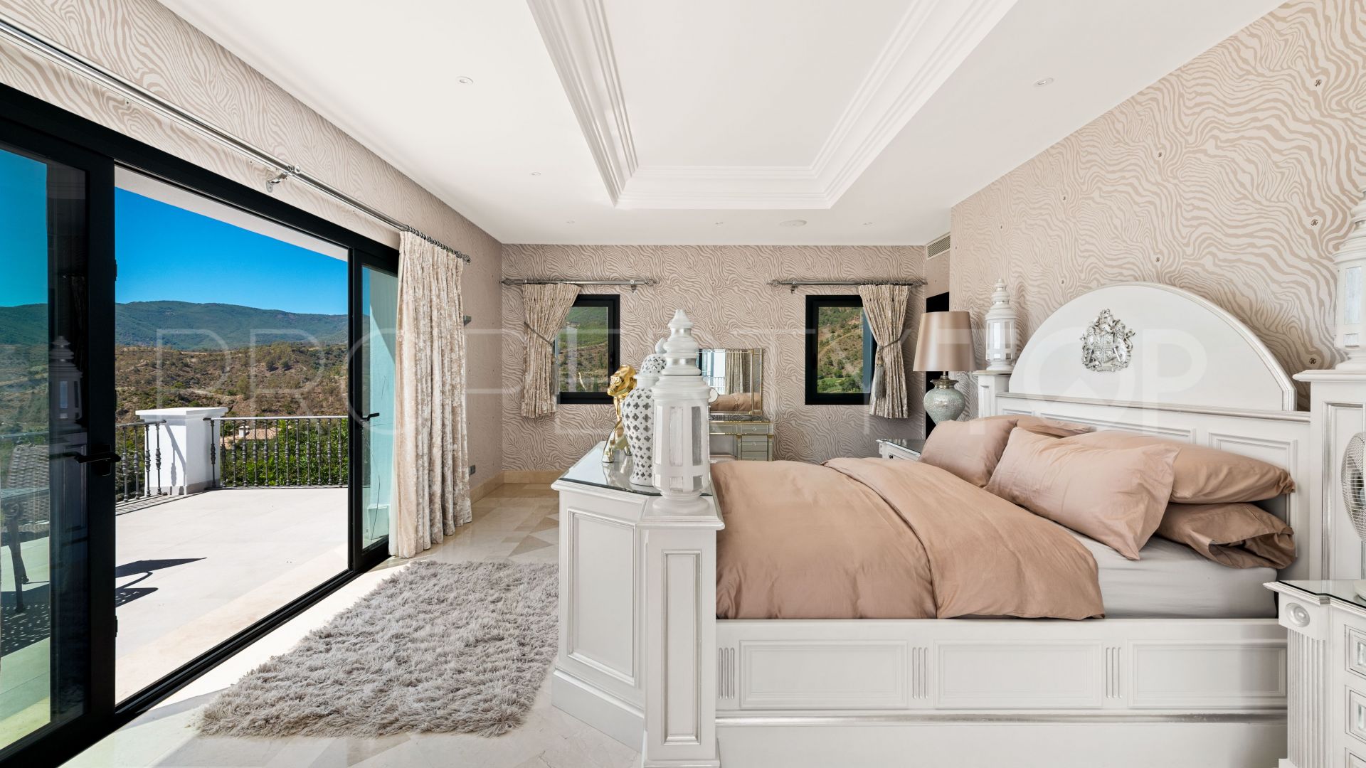 6 bedrooms villa for sale in La Zagaleta