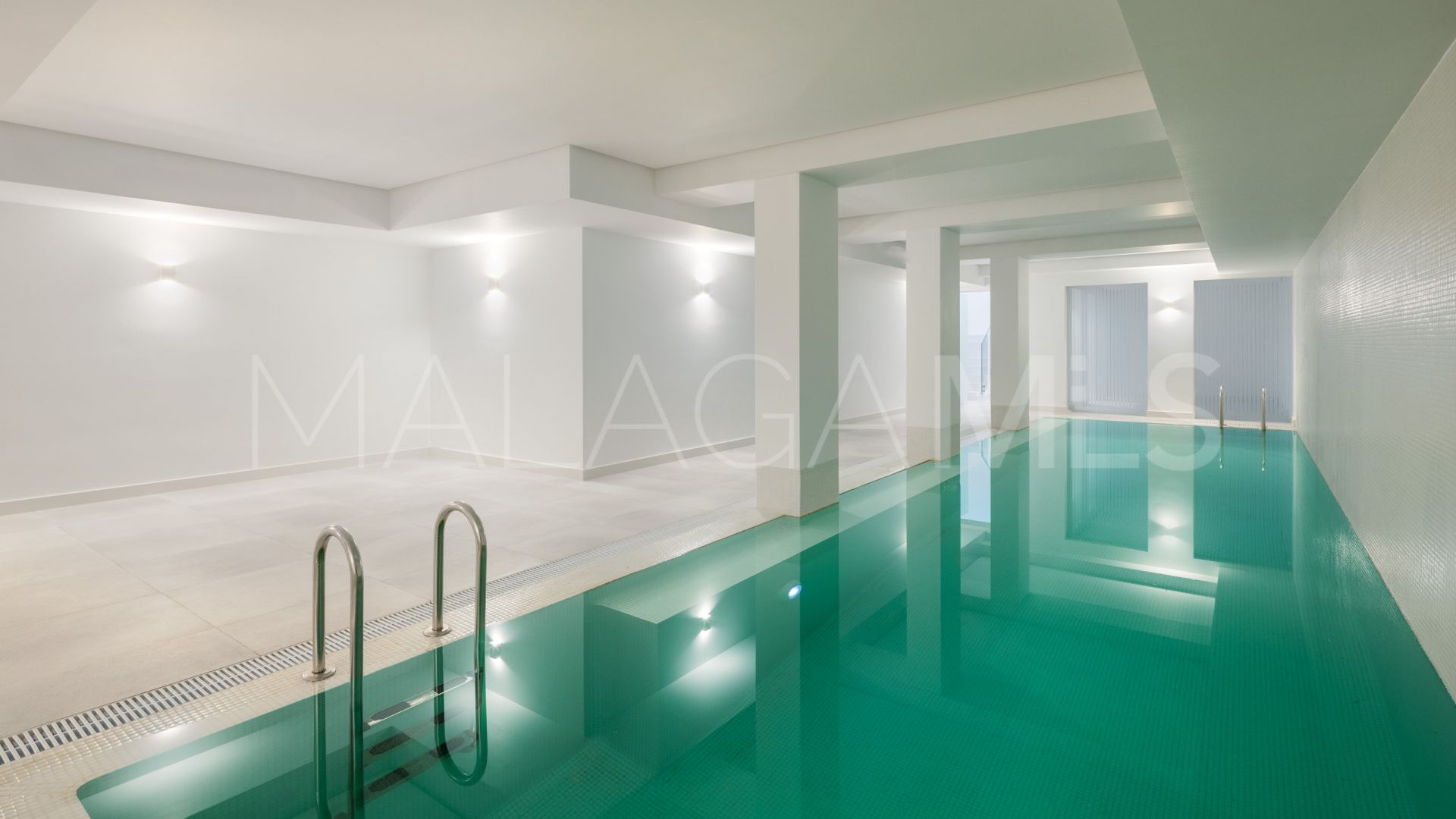 Se vende villa in El Madroñal with 4 bedrooms