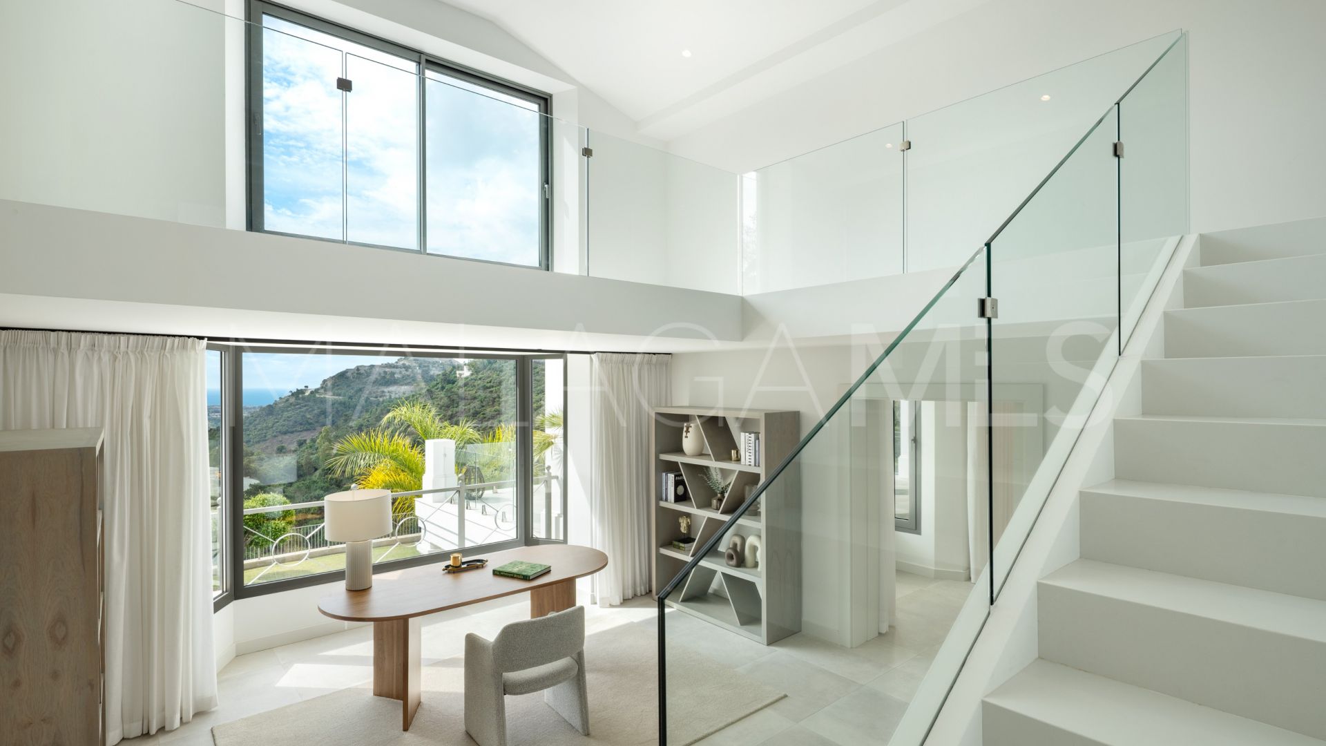 Se vende villa in El Madroñal with 4 bedrooms
