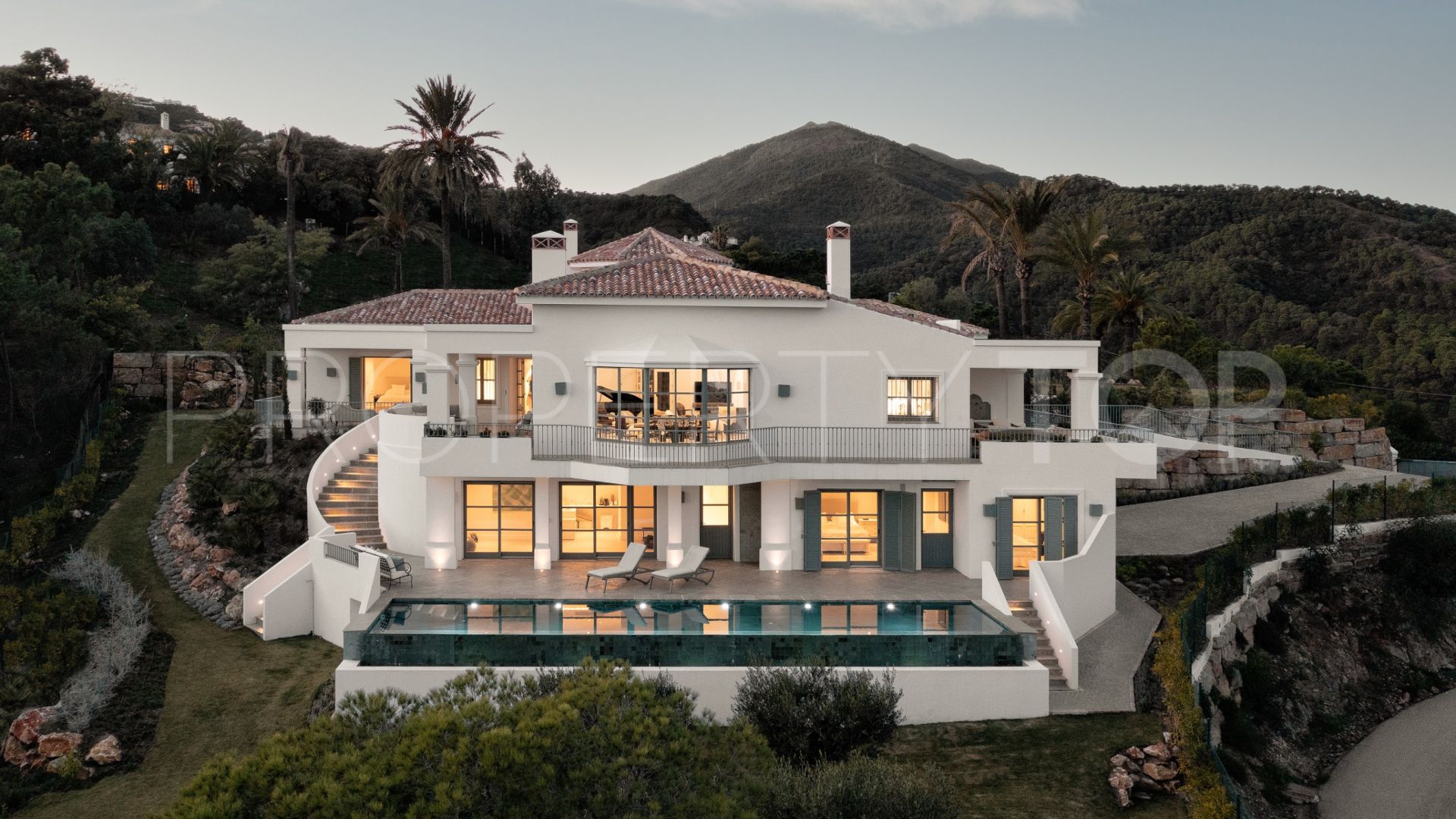 4 bedrooms villa in El Madroñal for sale