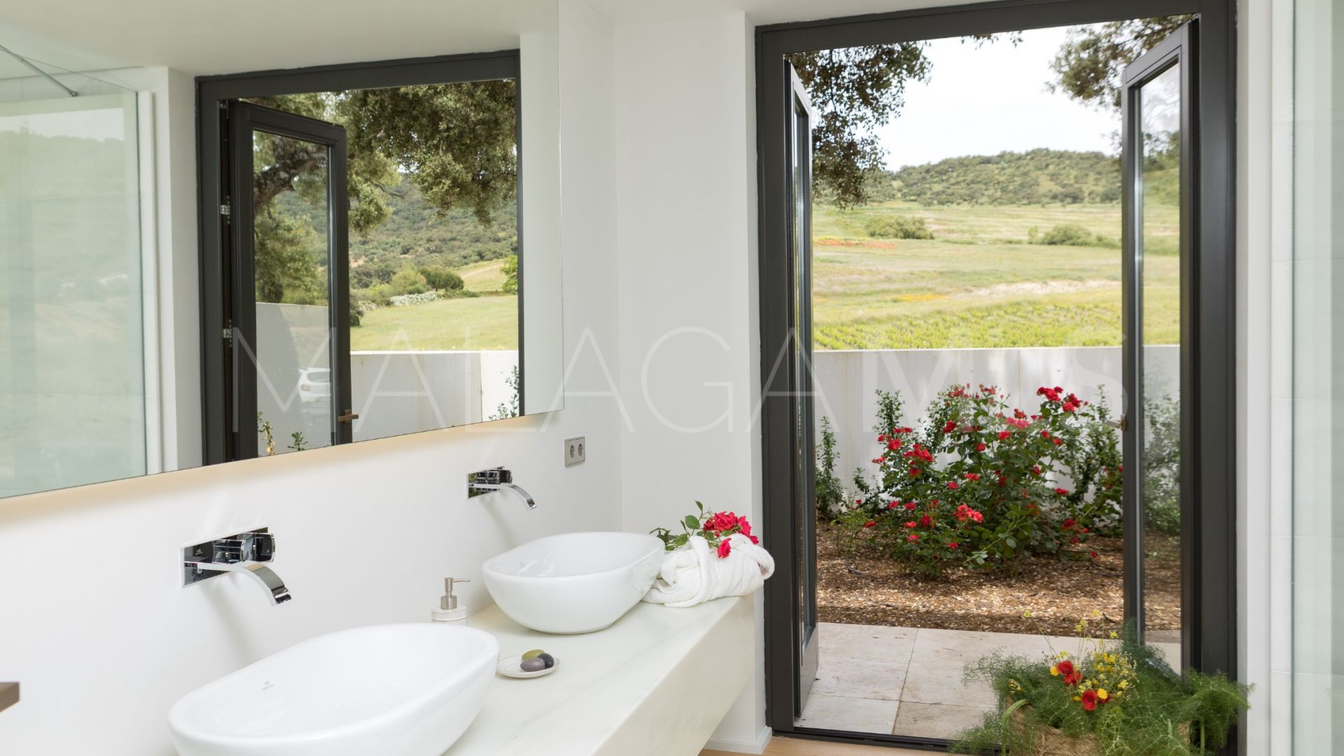 Villa for sale in Ronda with 4 bedrooms