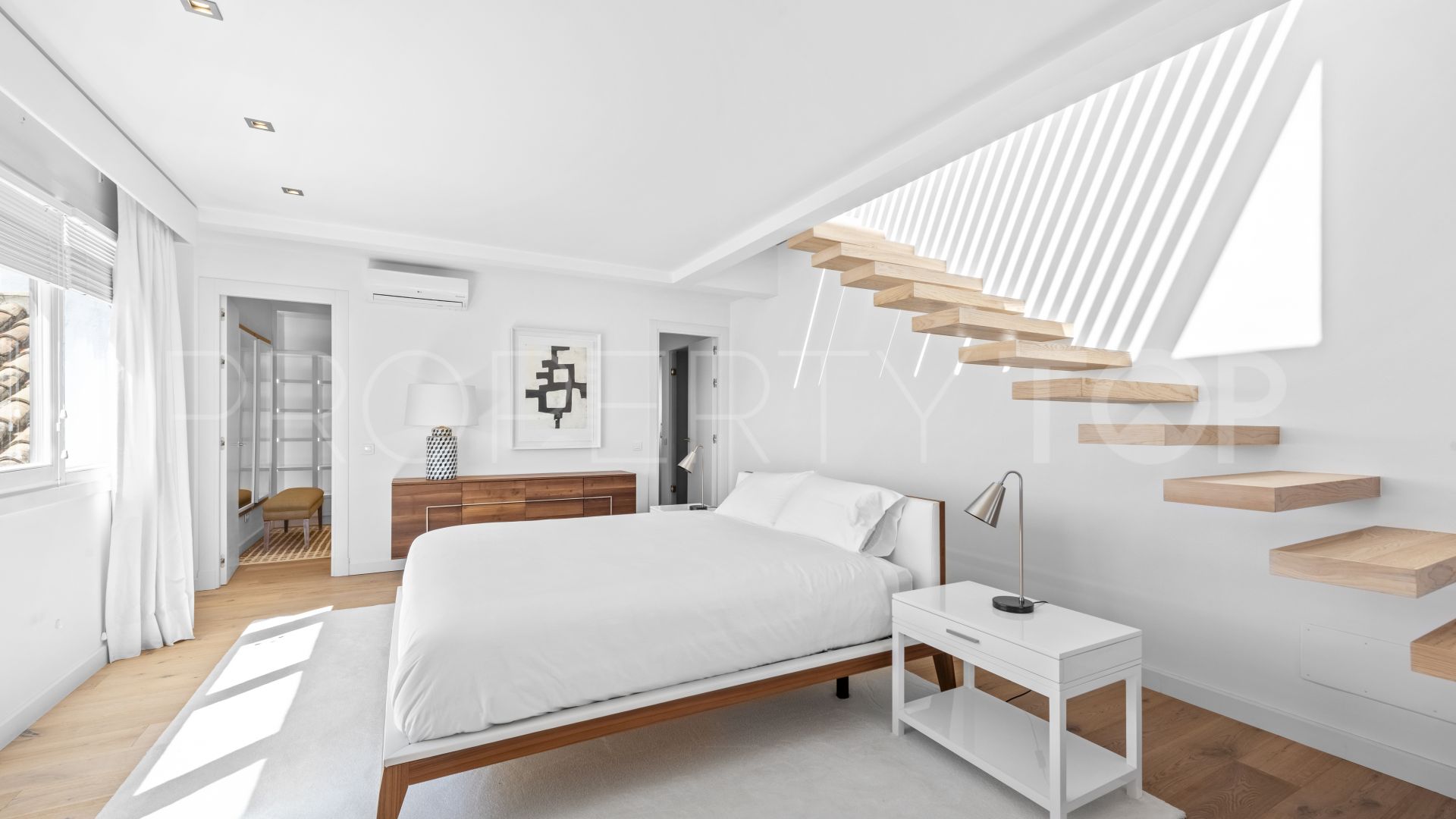 Atico duplex en venta con 1 dormitorio en Marbella - Puerto Banus