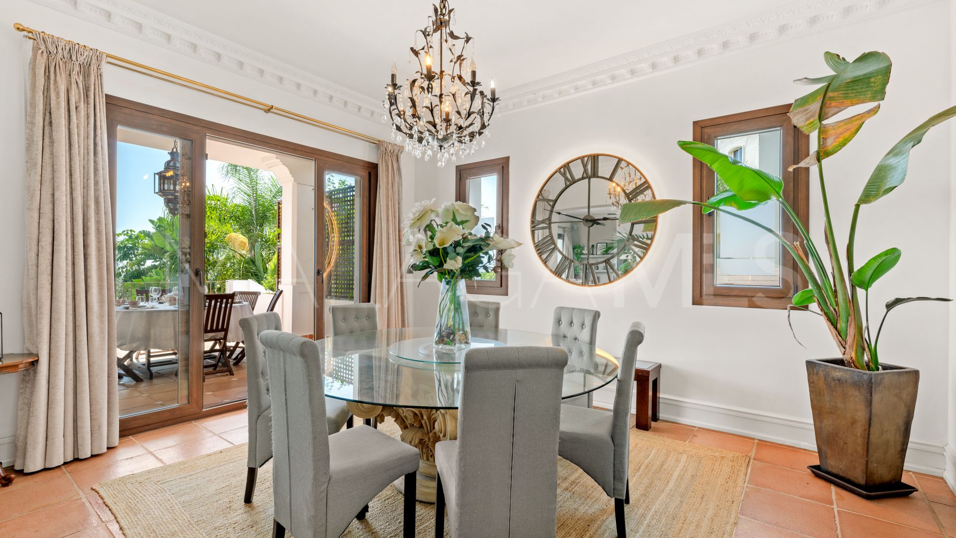 Villa for sale de 5 bedrooms in Pavona Real