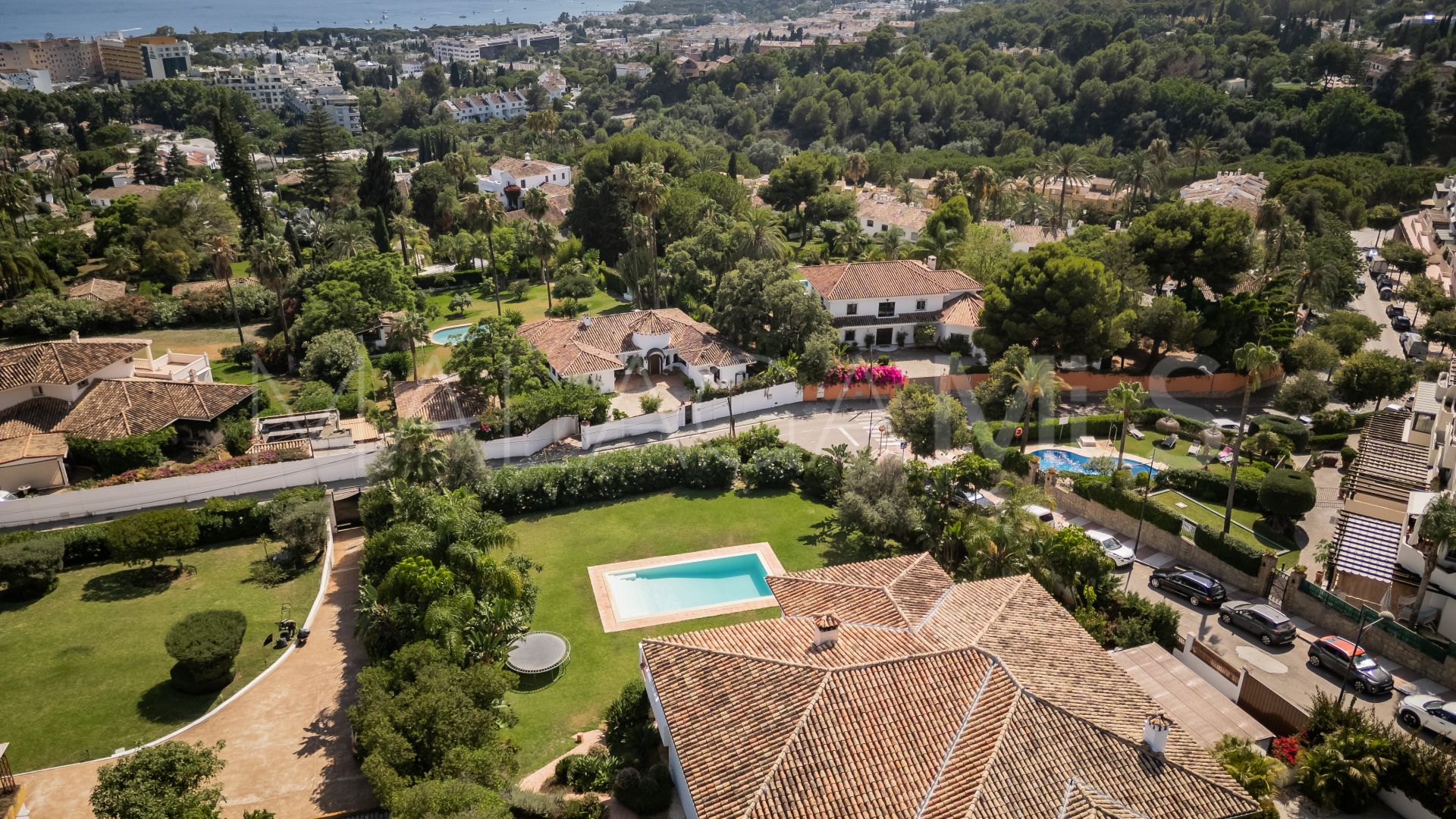 Villa for sale de 5 bedrooms in Pavona Real