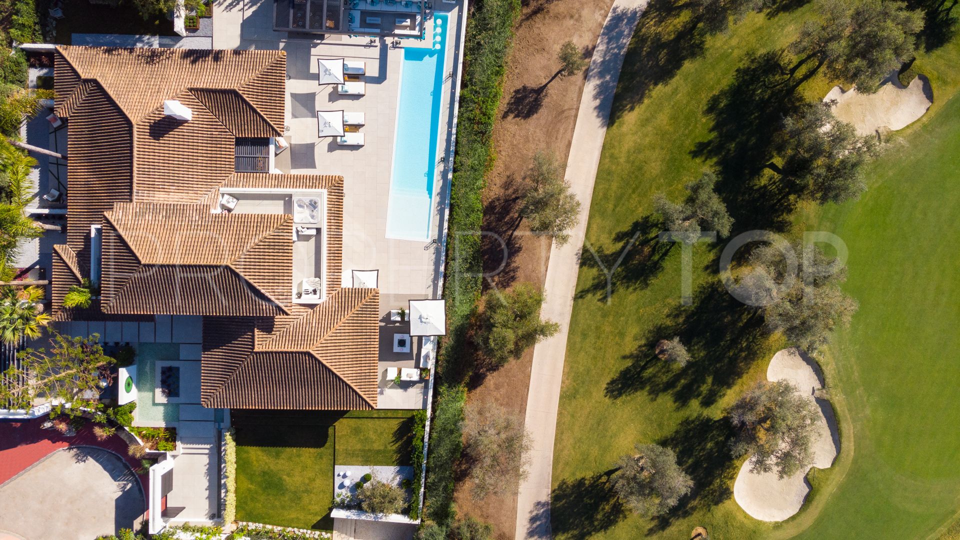 Villa in Las Brisas for sale