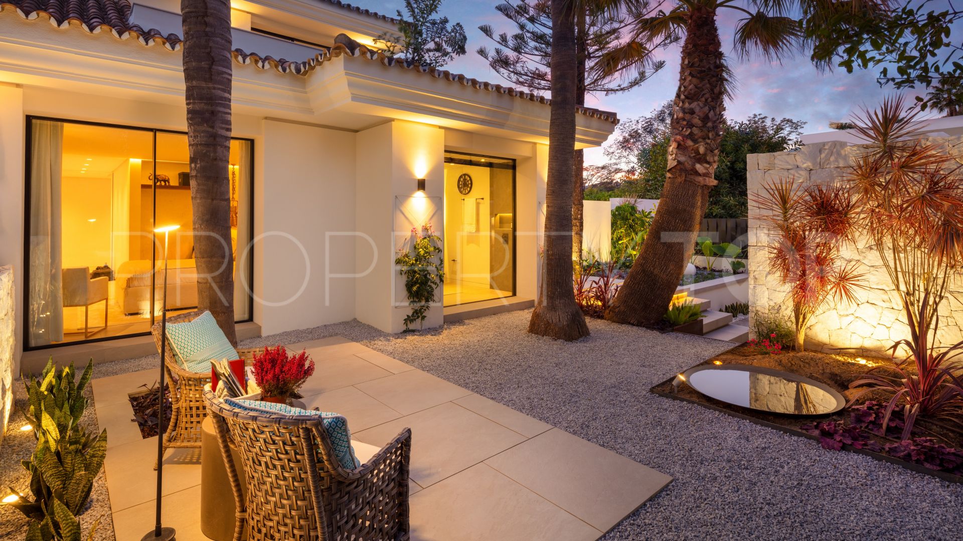 Villa in Las Brisas for sale