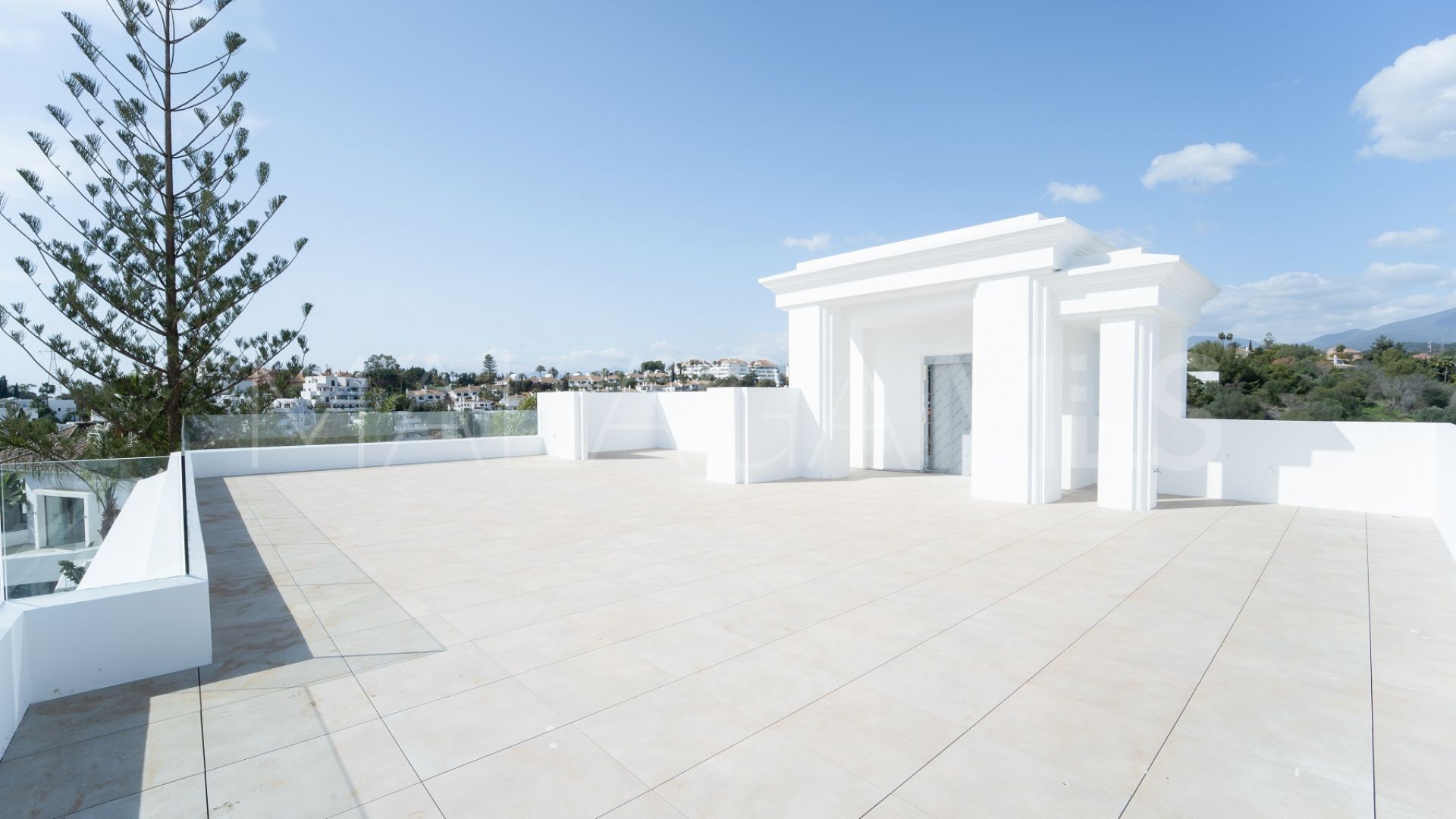 Villa for sale in Las Lomas del Marbella Club