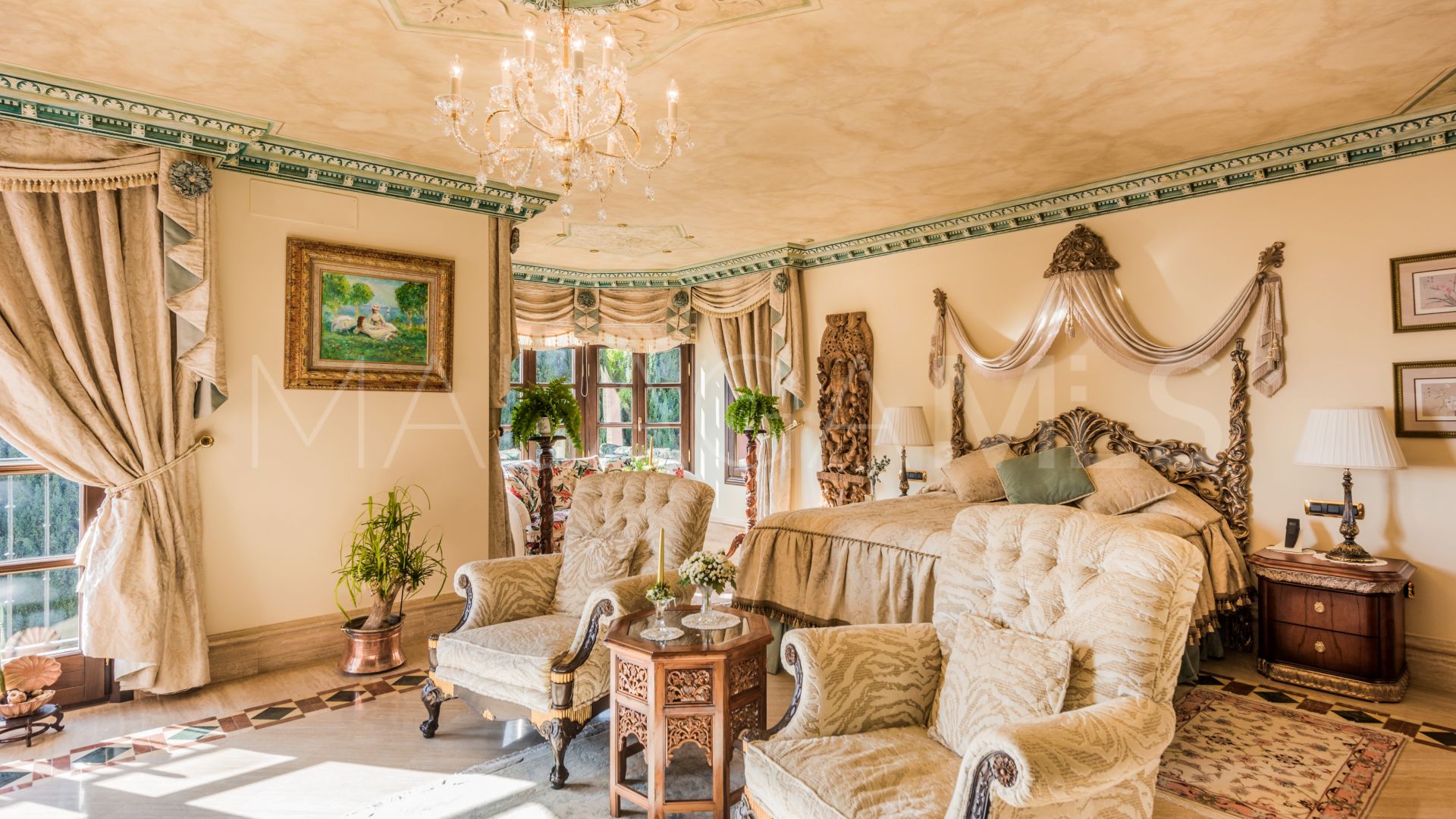 Villa for sale in Sierra Blanca