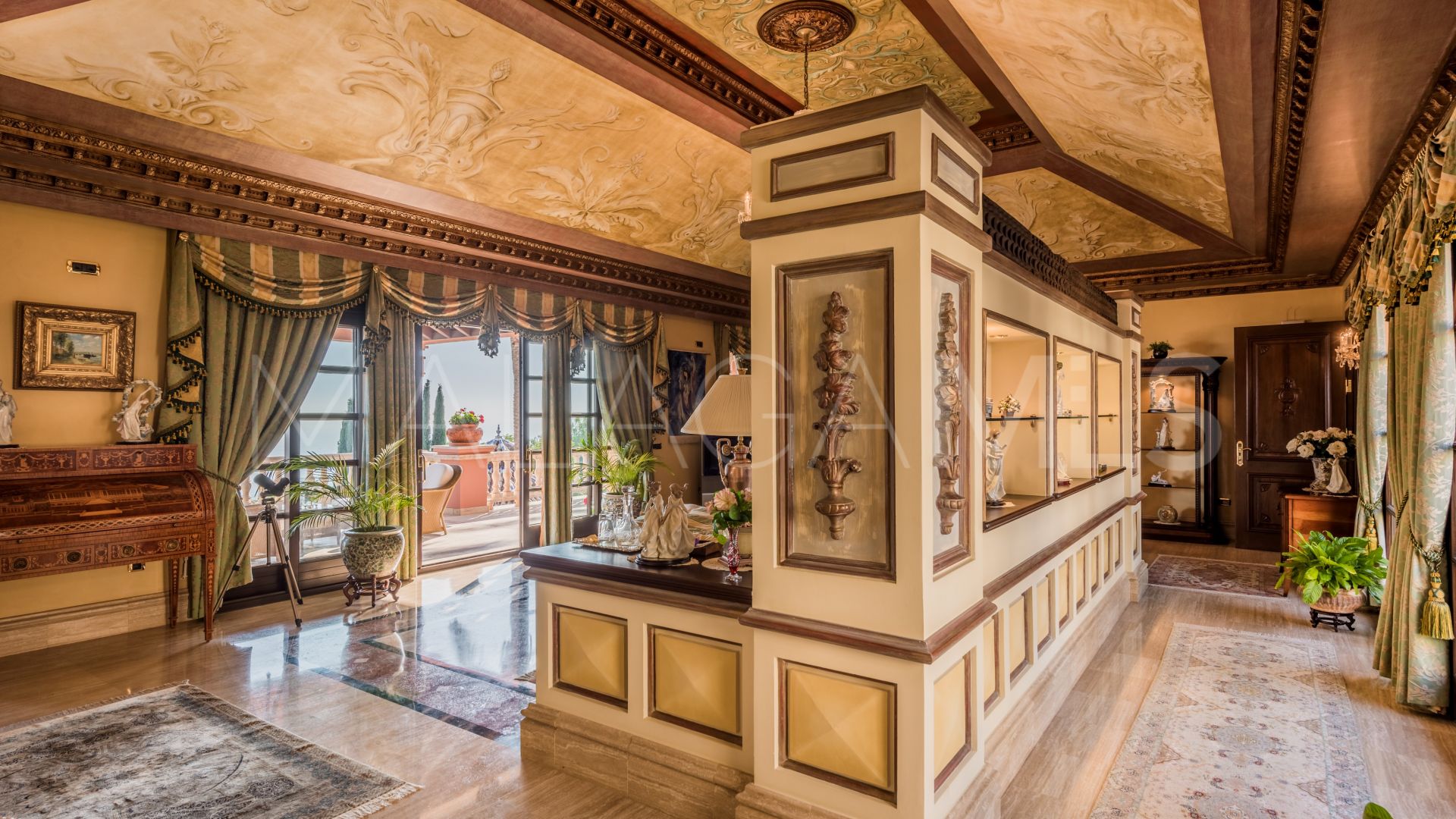 Villa for sale in Sierra Blanca