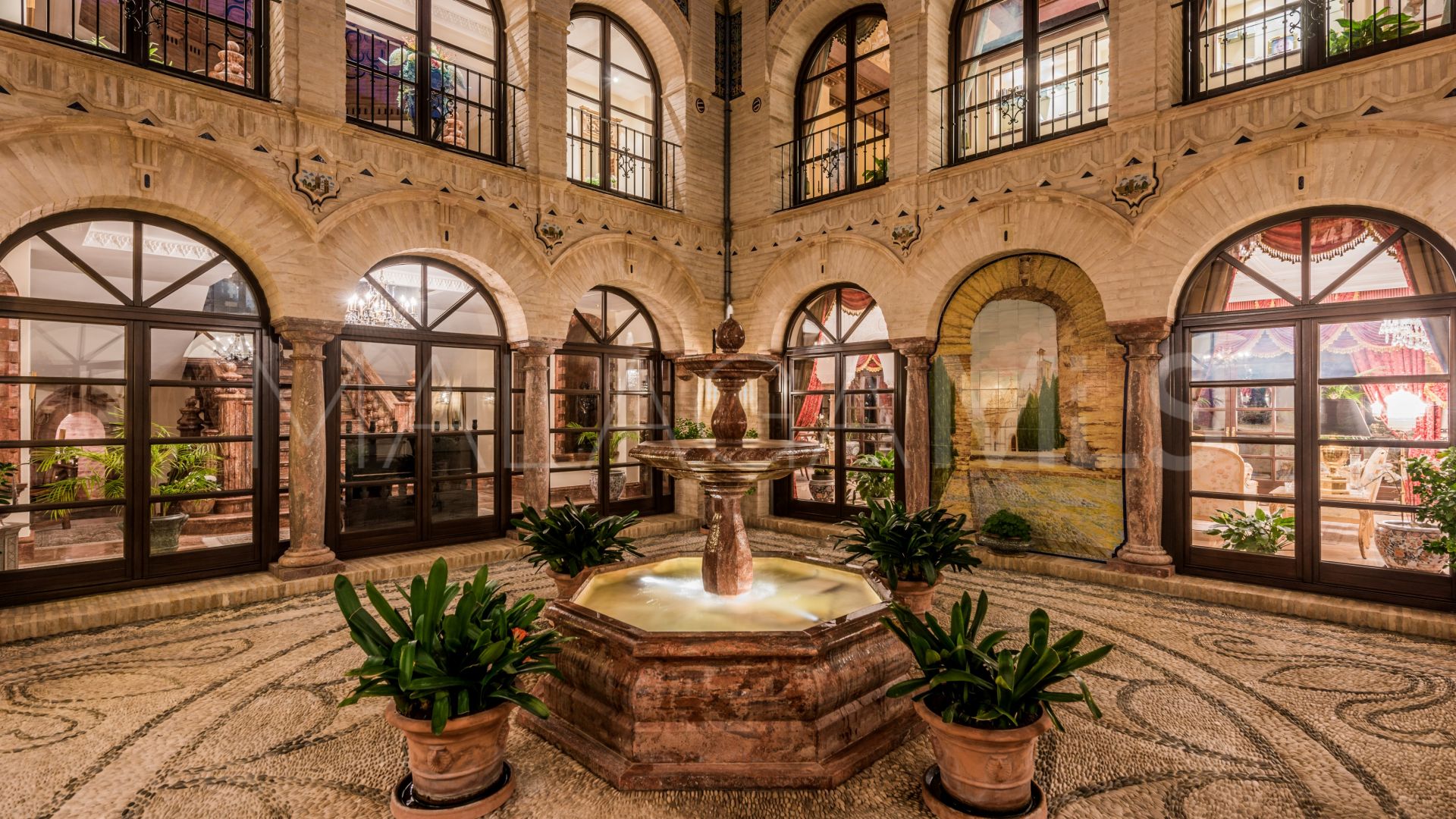 Villa for sale in Sierra Blanca