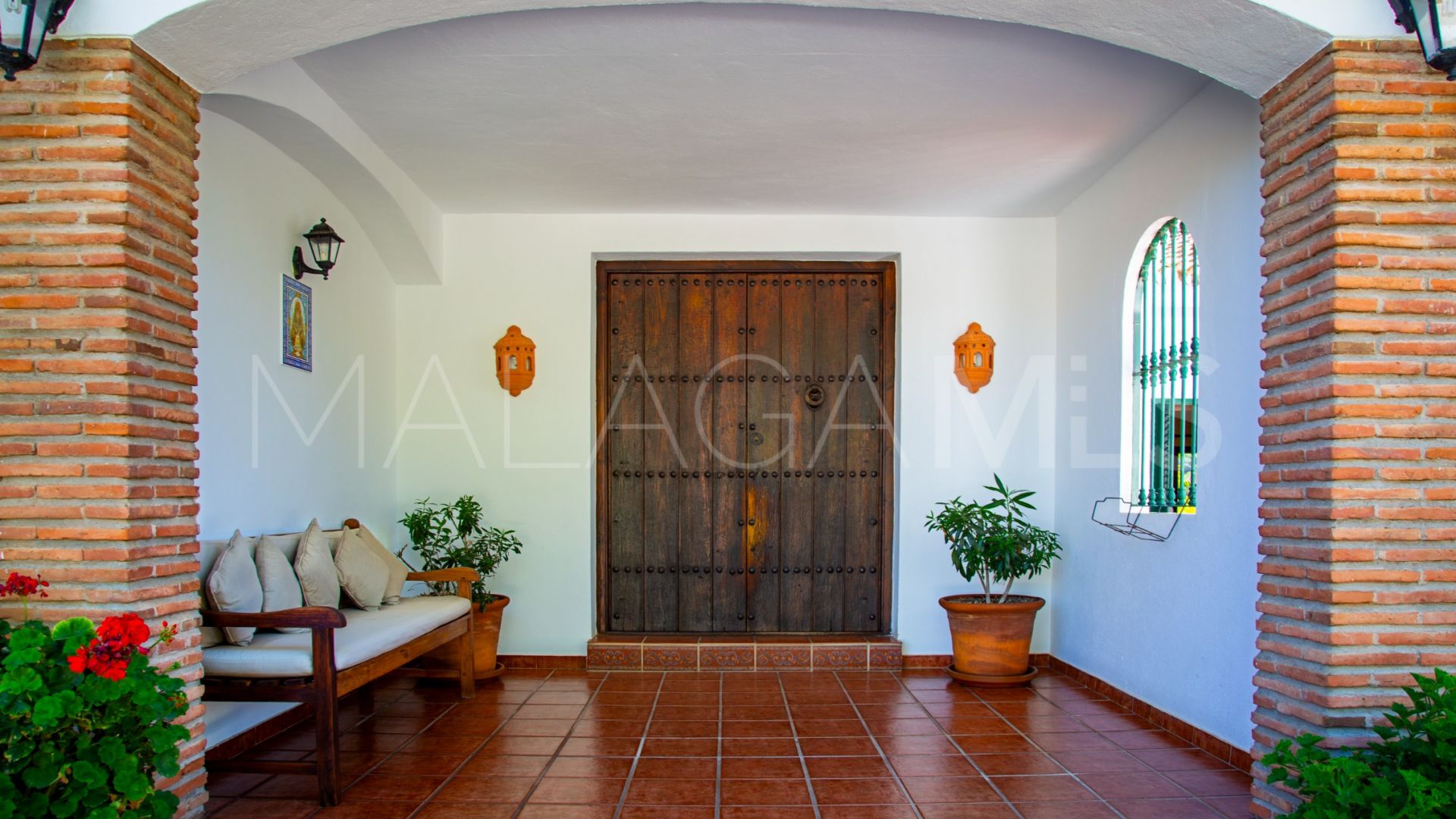 Se vende villa with 6 bedrooms in Mijas Costa