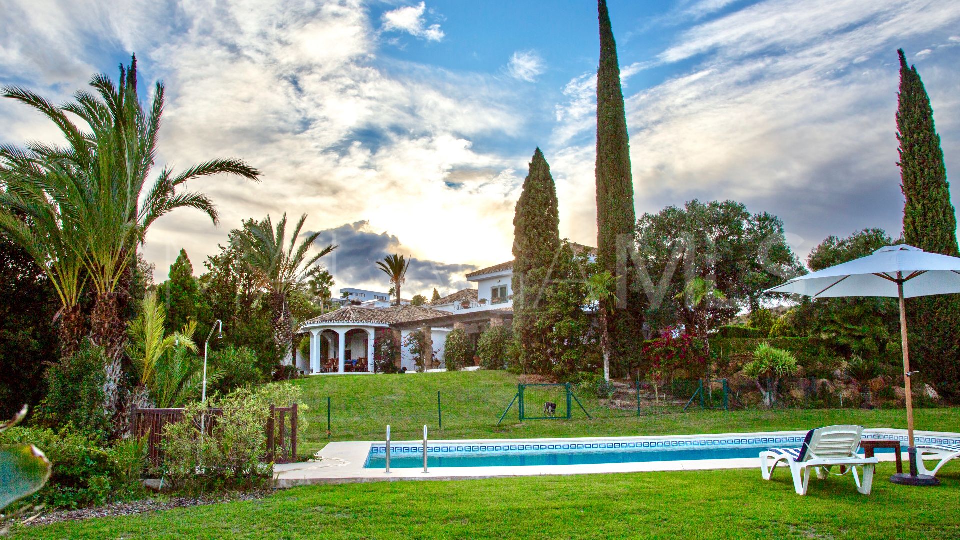 Se vende villa with 6 bedrooms in Mijas Costa