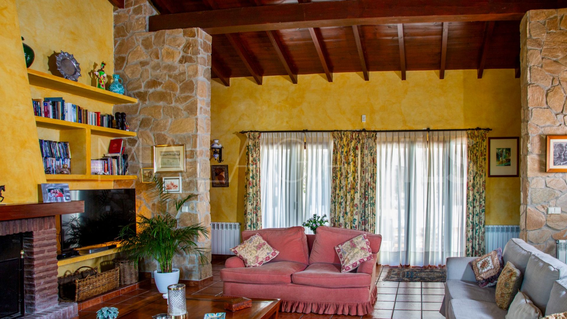 Se vende villa with 6 bedrooms in Mijas Costa