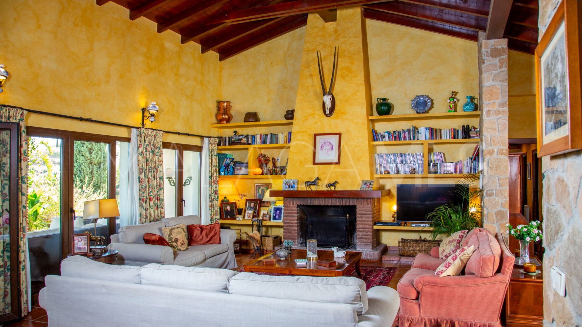 Se vende villa with 6 bedrooms in Mijas Costa
