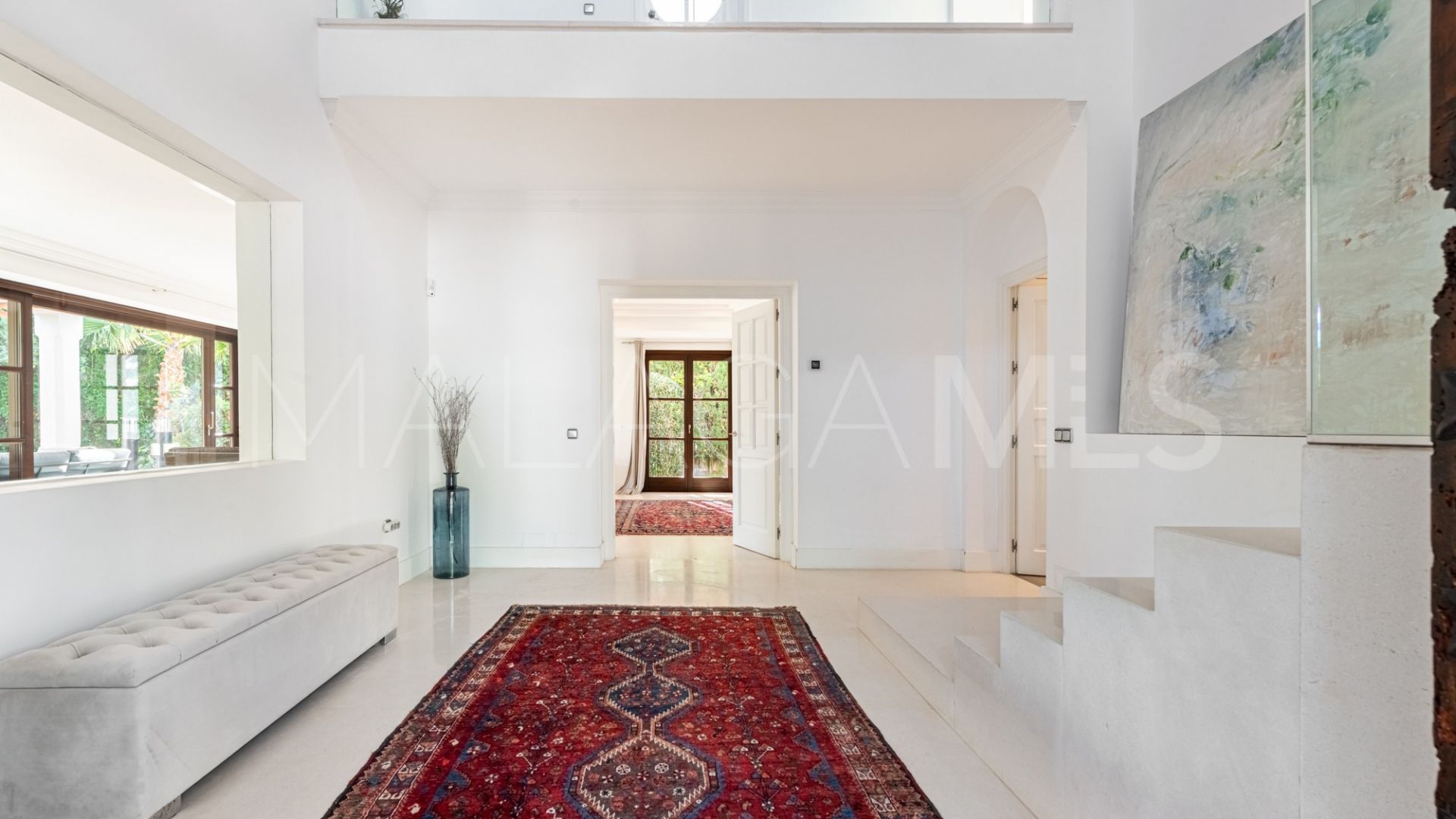 Villa for sale in Guadalmina Baja