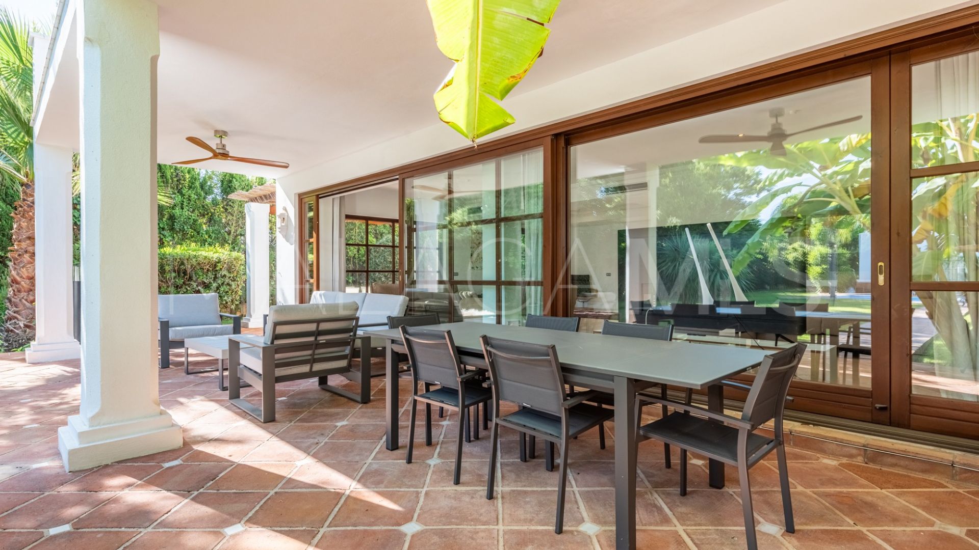 Villa for sale in Guadalmina Baja