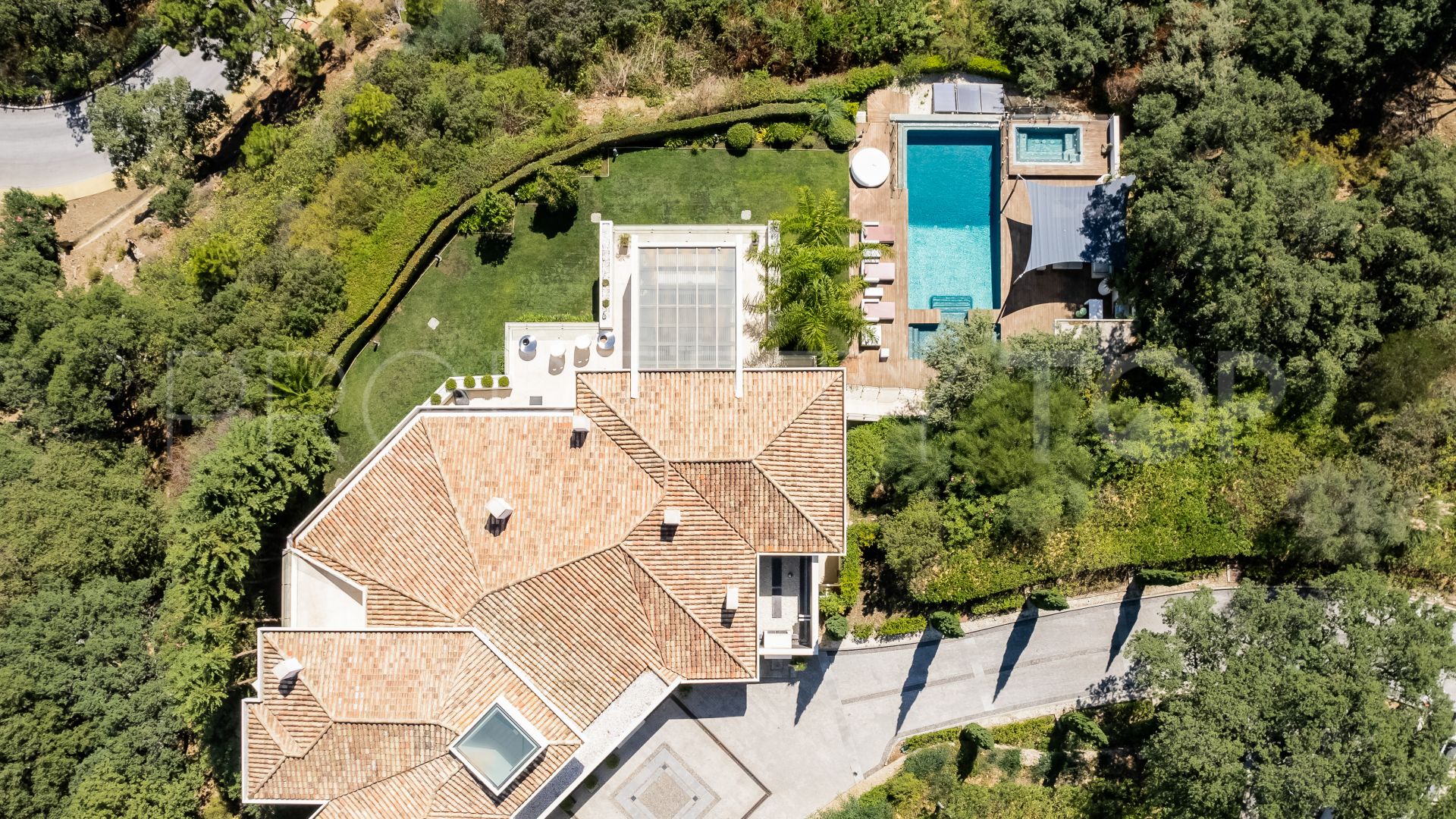 5 bedrooms villa in La Zagaleta for sale