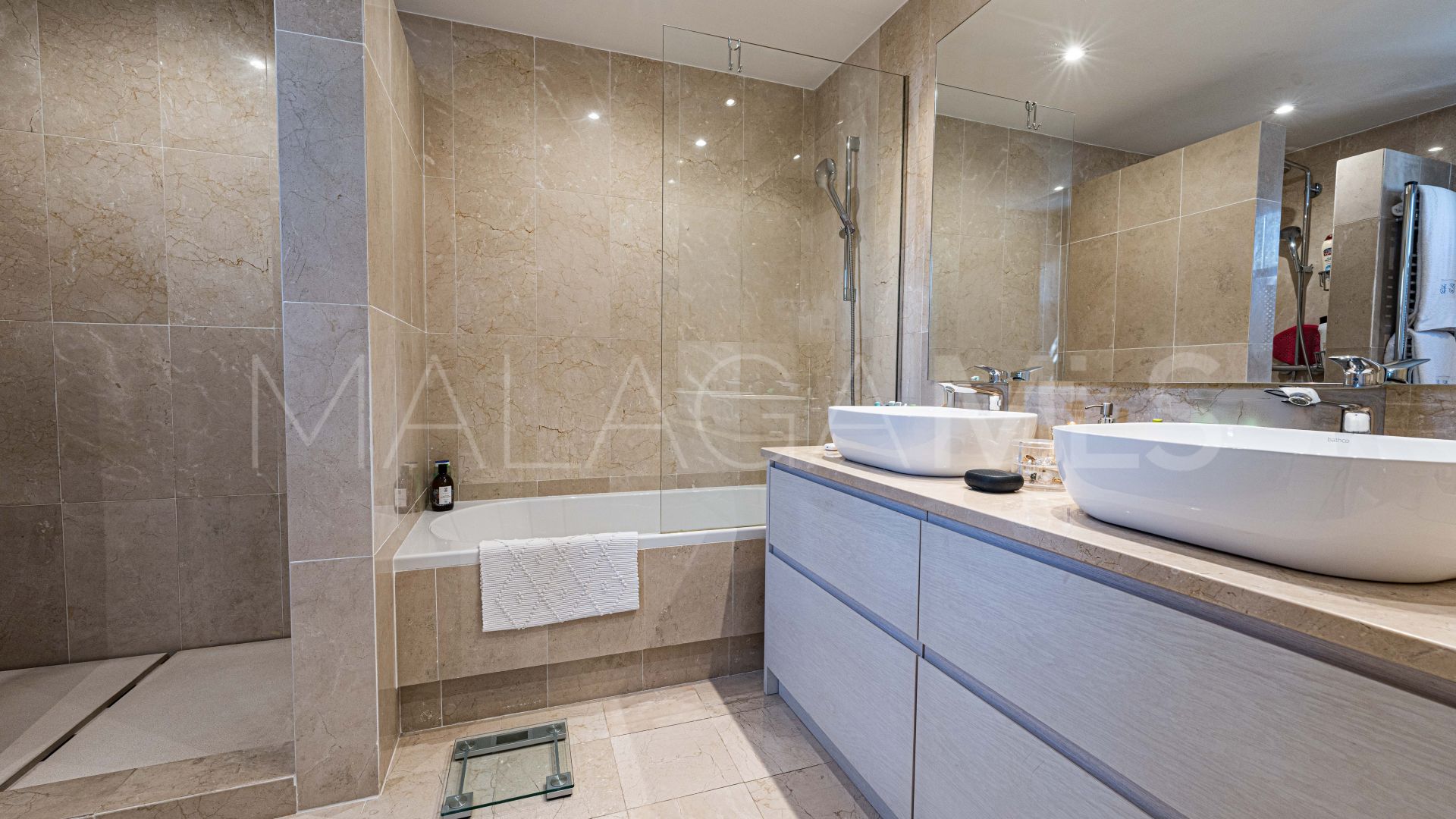 House for sale in Guadalmina Alta