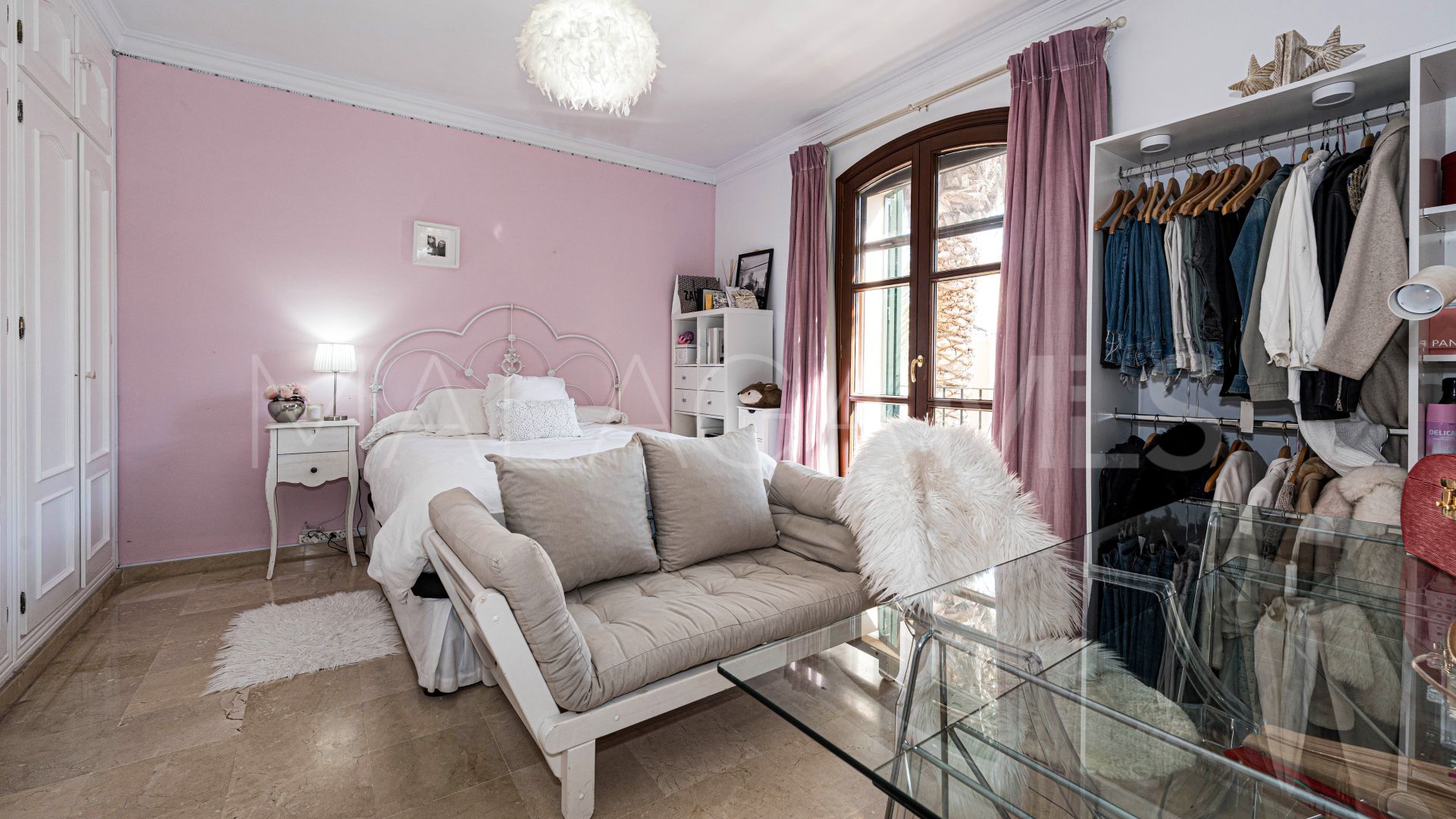 House for sale in Guadalmina Alta