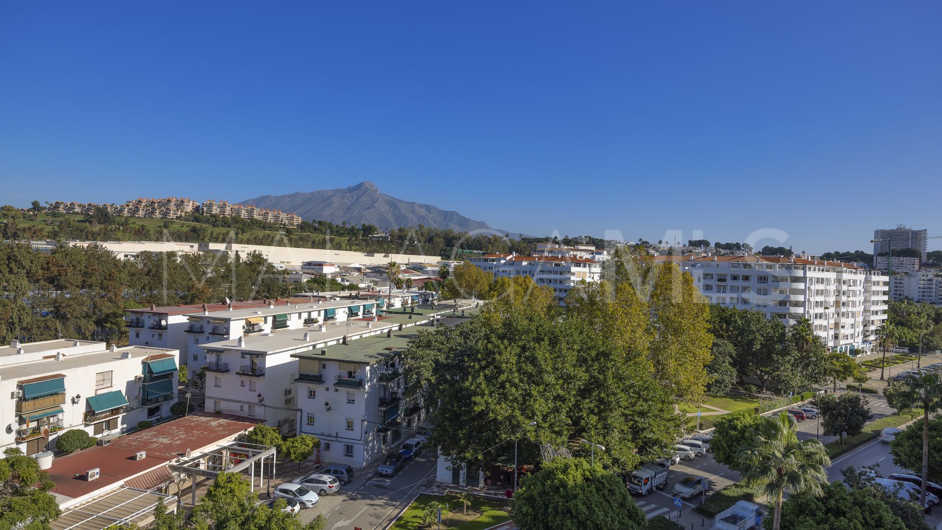 For sale 3 bedrooms apartment in La Campana