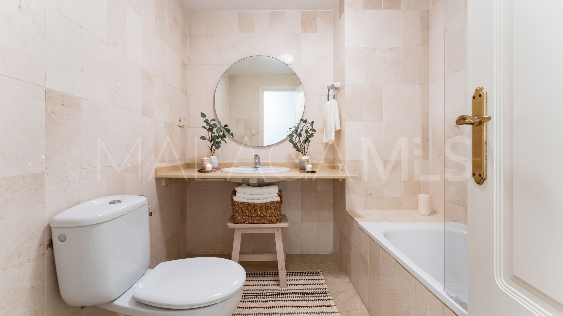 Markplanslägenhet for sale in Costalita