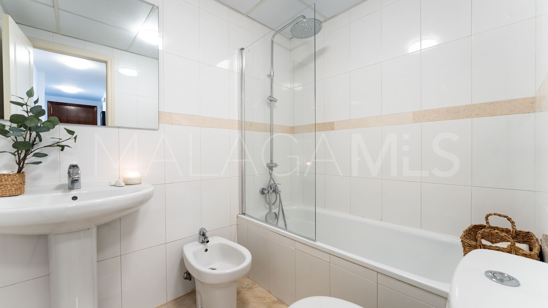 Markplanslägenhet for sale in Costalita