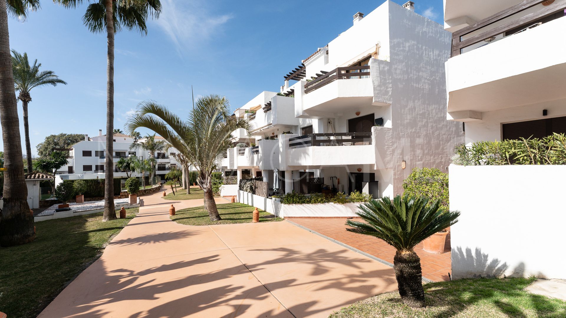 Markplanslägenhet for sale in Costalita