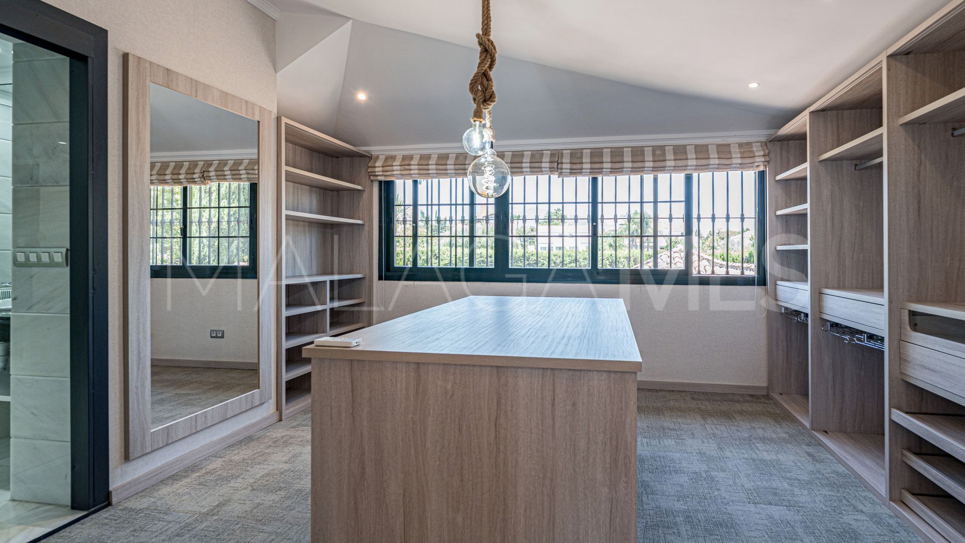 Casa for sale in Guadalmina Baja