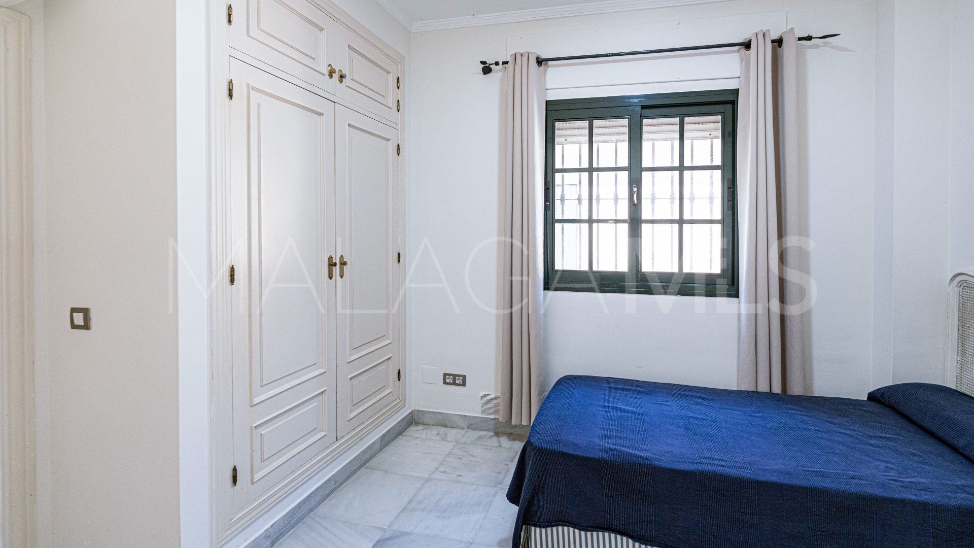 House with 6 bedrooms for sale in Guadalmina Baja