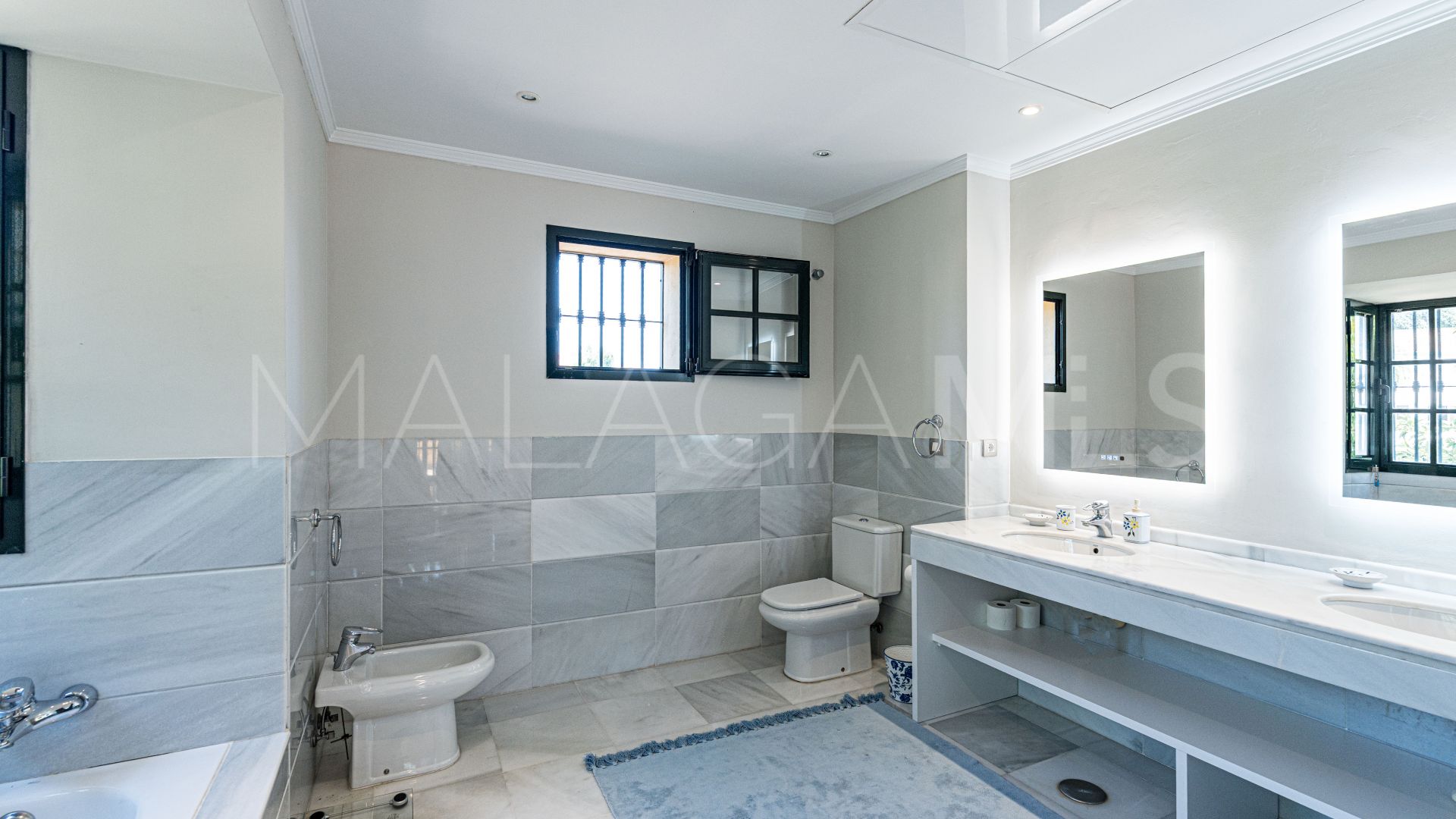 Casa for sale in Guadalmina Baja