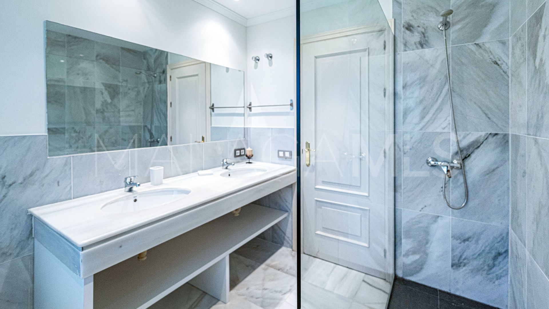 Casa for sale in Guadalmina Baja