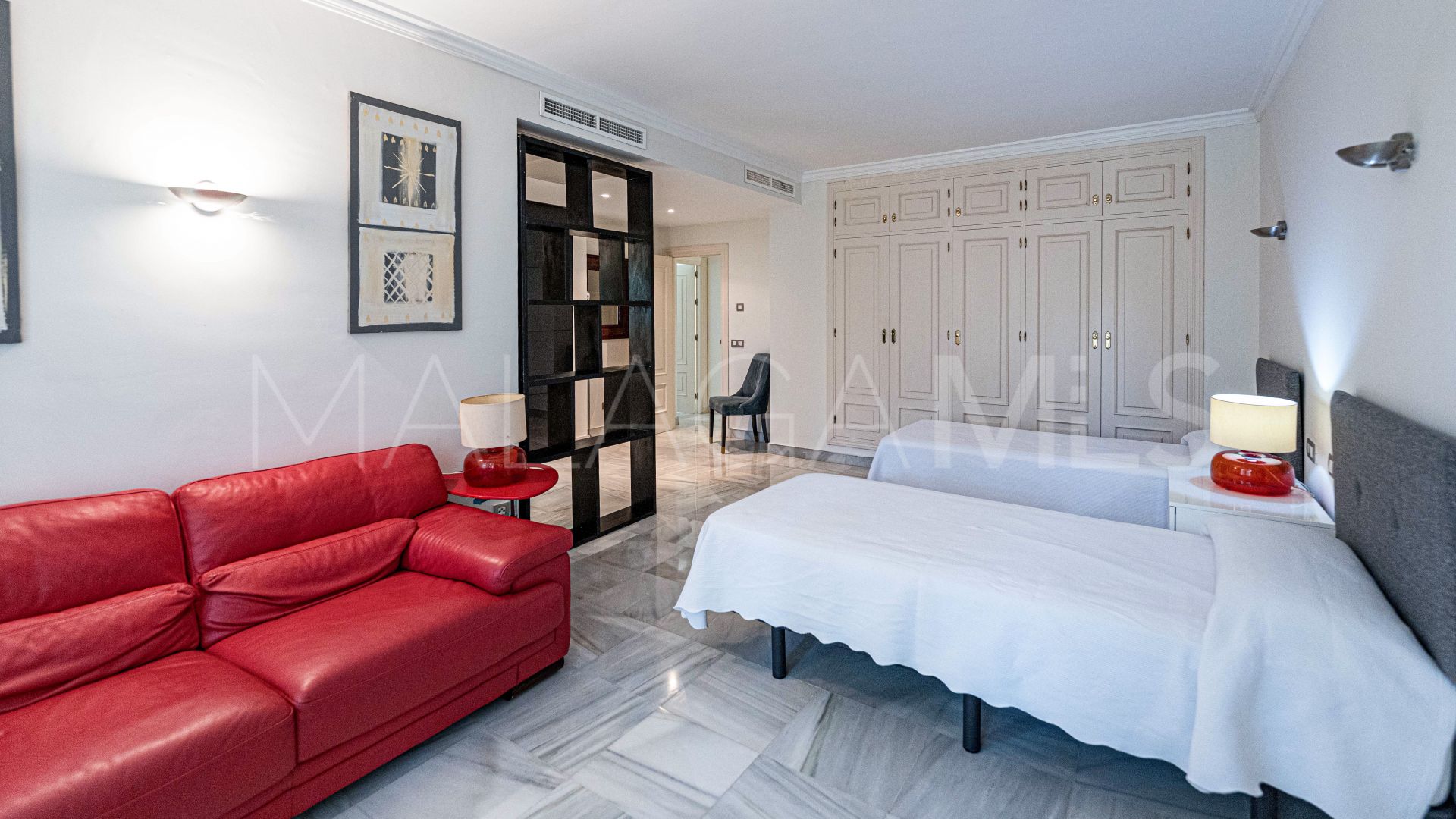 Casa for sale in Guadalmina Baja