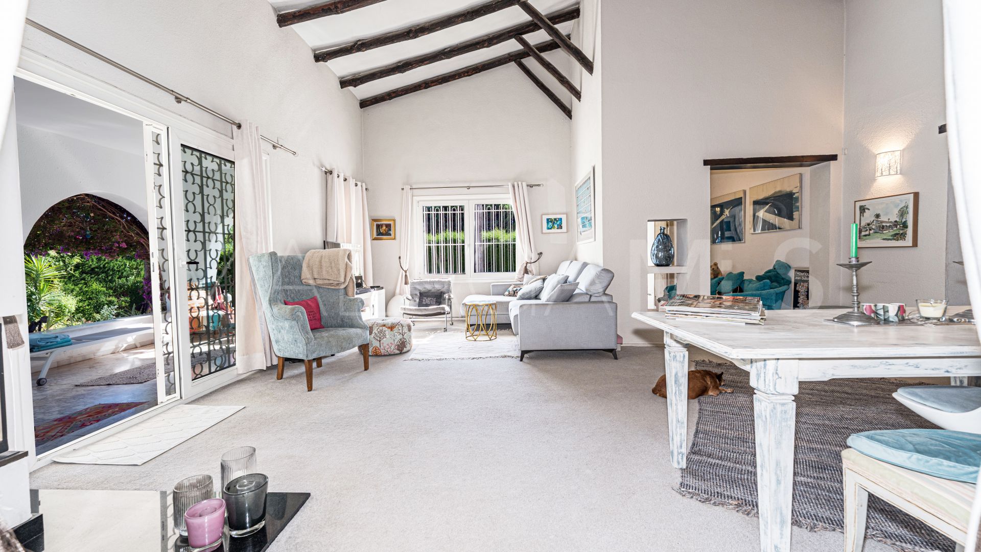 Casa a la venta in Guadalmina Alta with 5 bedrooms