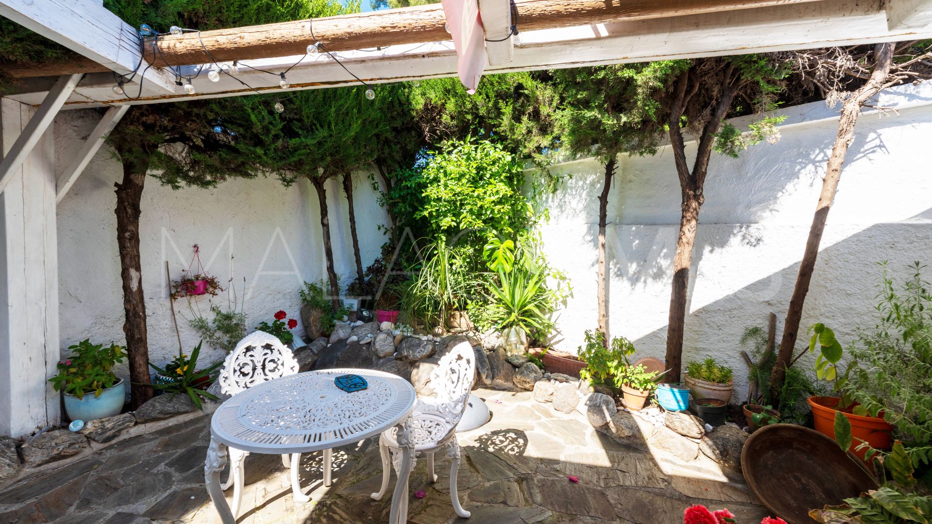 Casa a la venta in Guadalmina Alta with 5 bedrooms