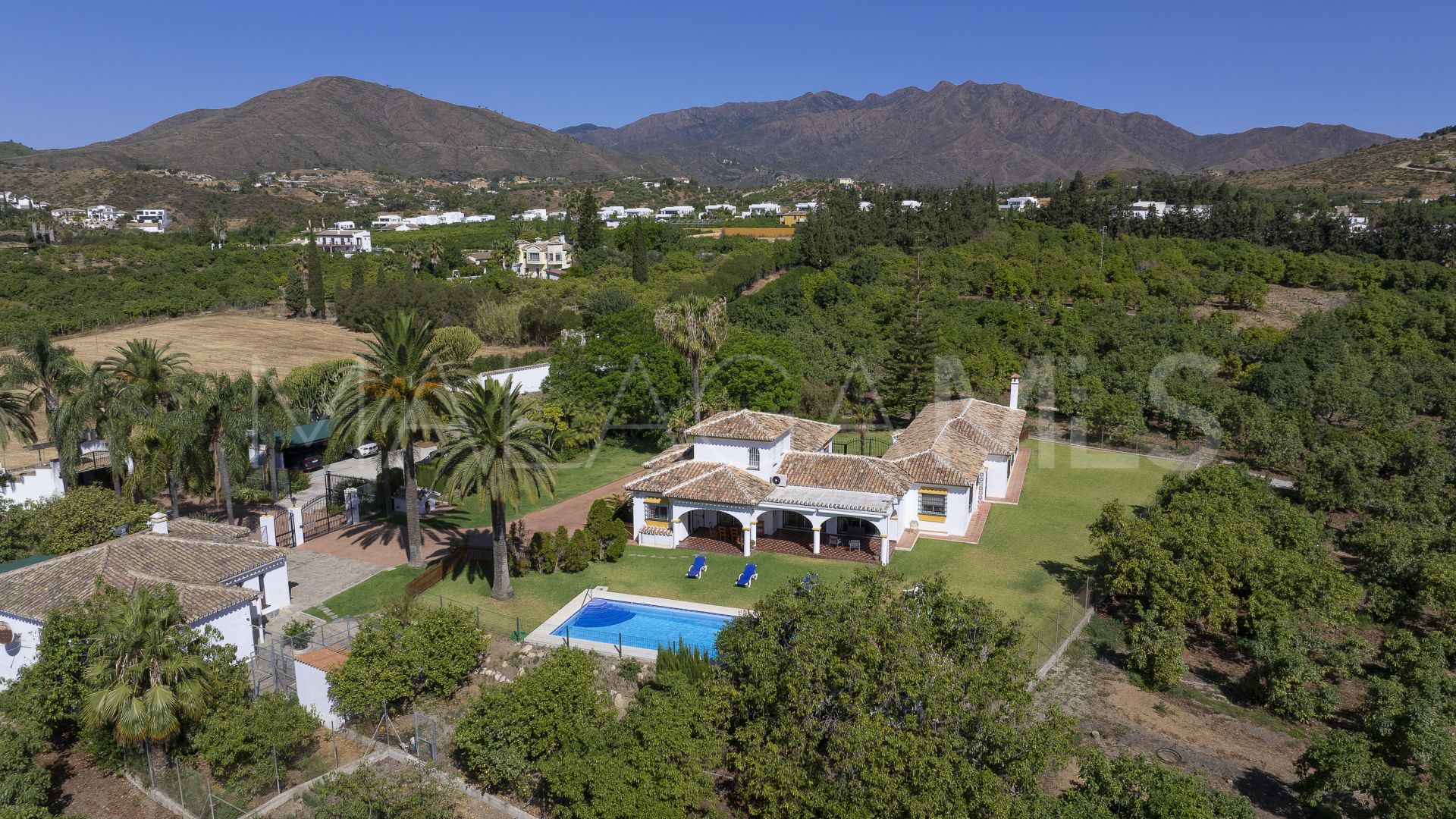 Finca for sale in Mijas Costa