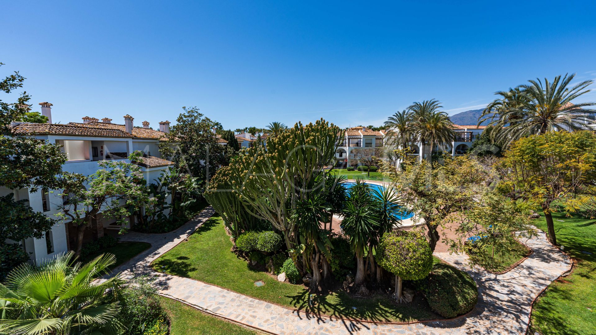 Appartement for sale in Estepona Est