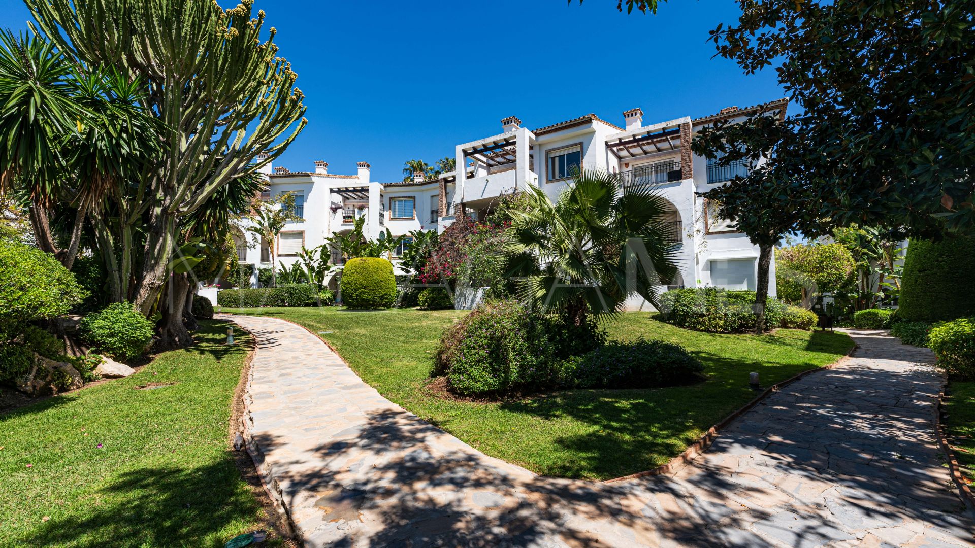 Appartement for sale in Estepona Est