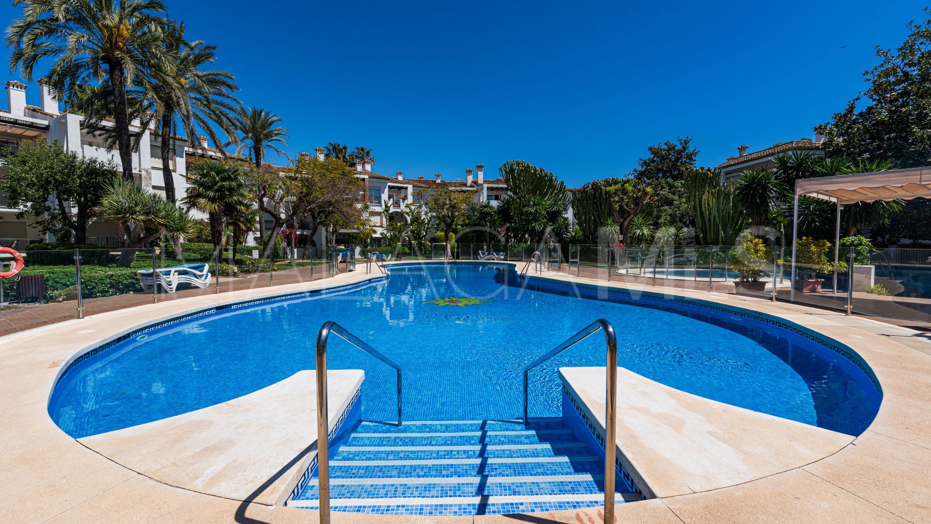 Appartement for sale in Estepona Est