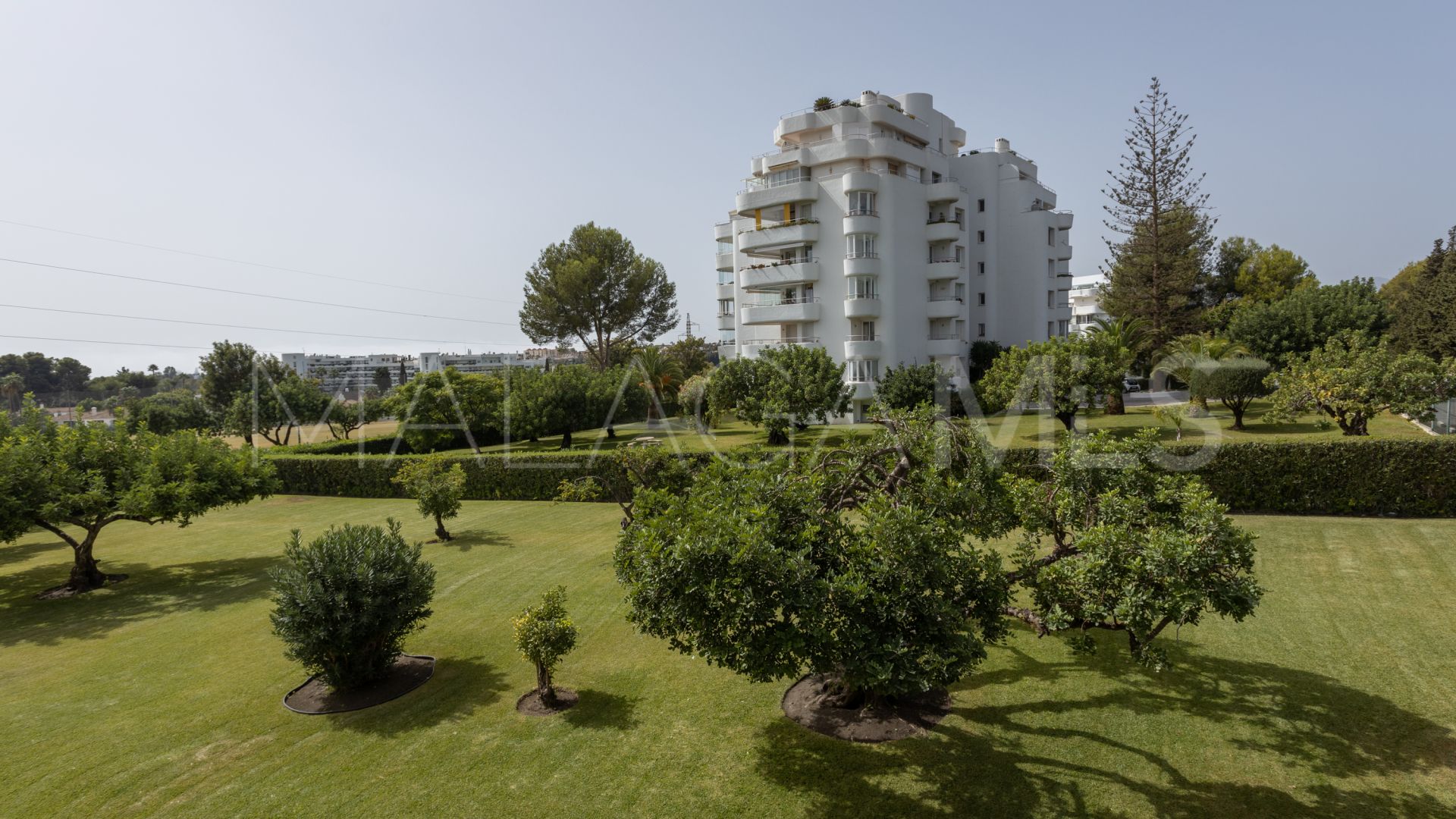 Lägenhet for sale in Guadalmina Alta