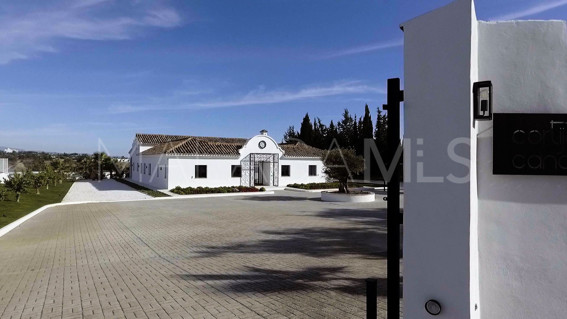 Se vende villa in Cancelada with 5 bedrooms