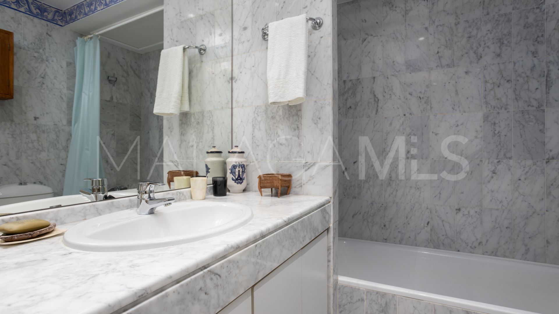 Markplanslägenhet for sale in La Cartuja del Golf