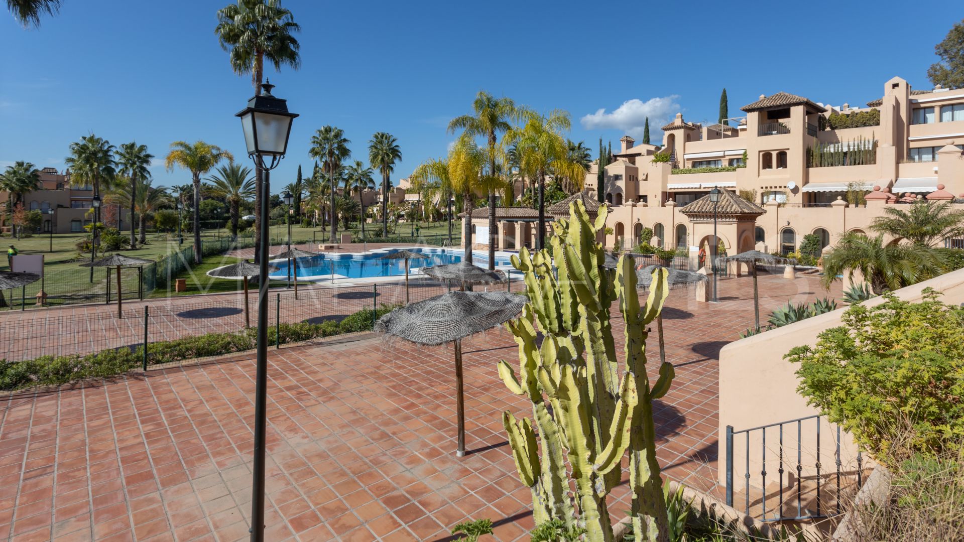 Markplanslägenhet for sale in La Cartuja del Golf