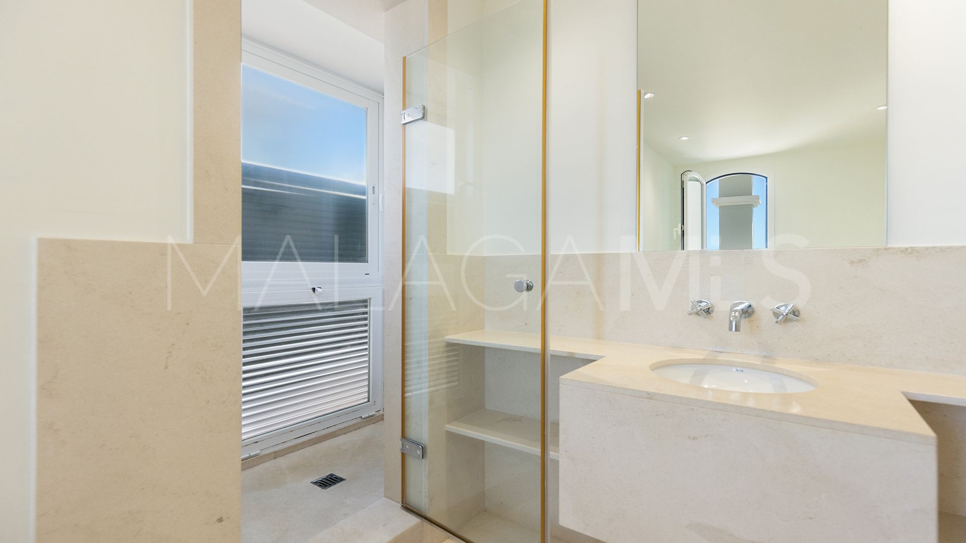 For sale 3 bedrooms penthouse in Doña Julia