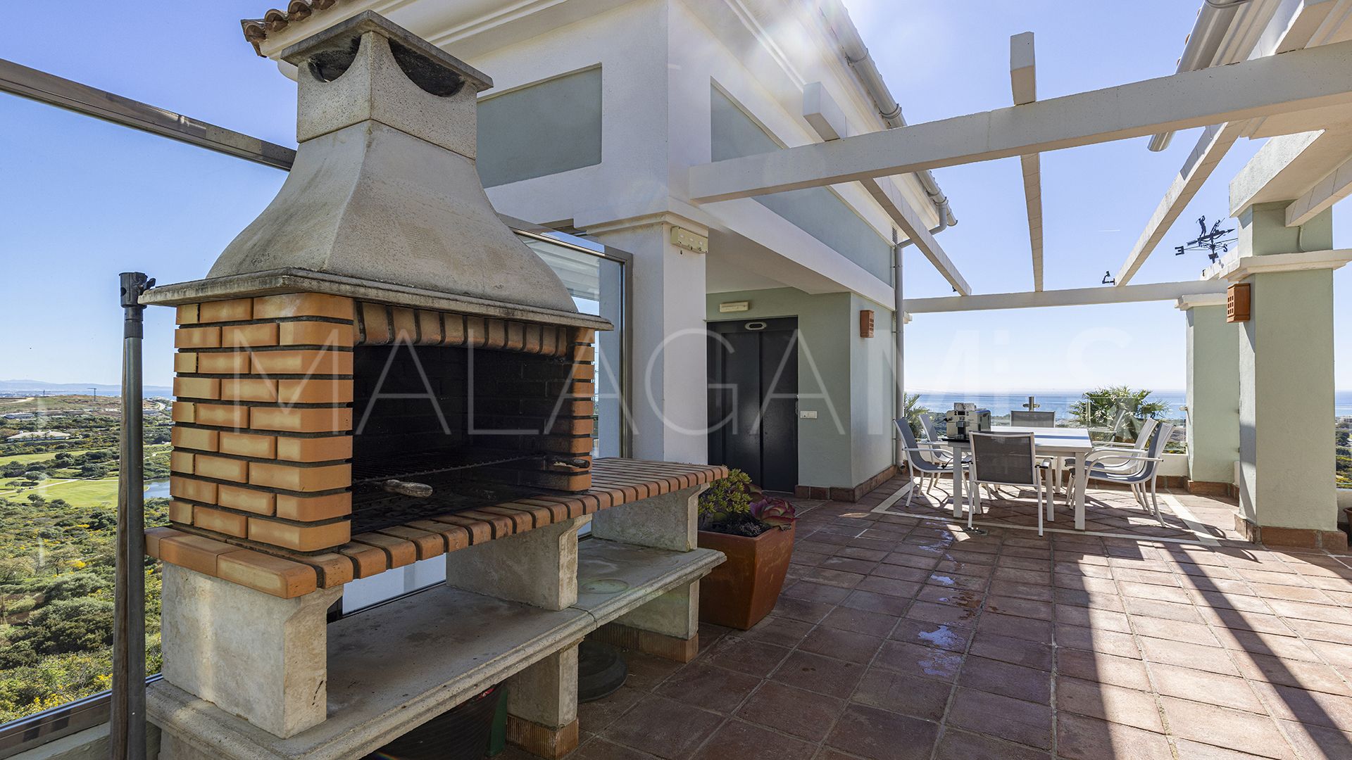 For sale 3 bedrooms penthouse in Doña Julia