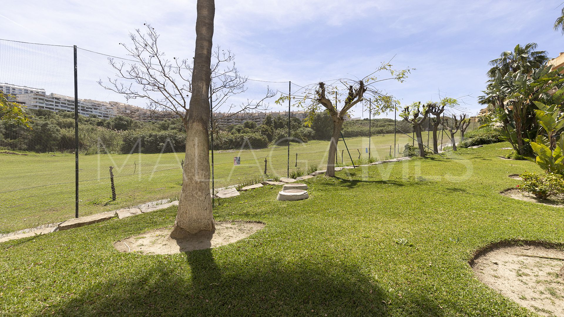 Erdgeschosswohnung for sale in Duquesa Village