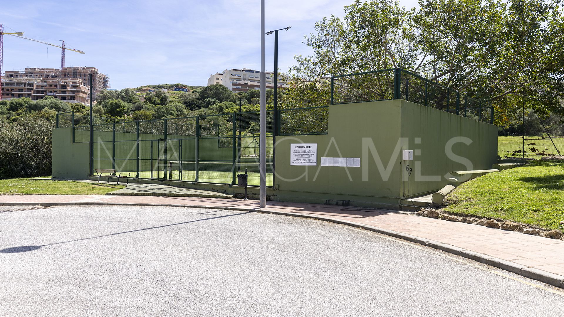 Erdgeschosswohnung for sale in Duquesa Village