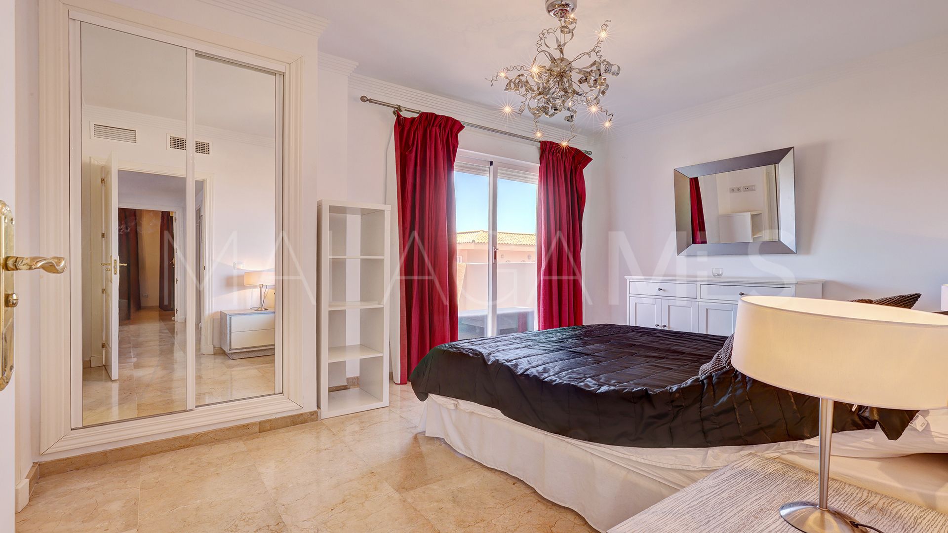 For sale La Vizcaronda town house