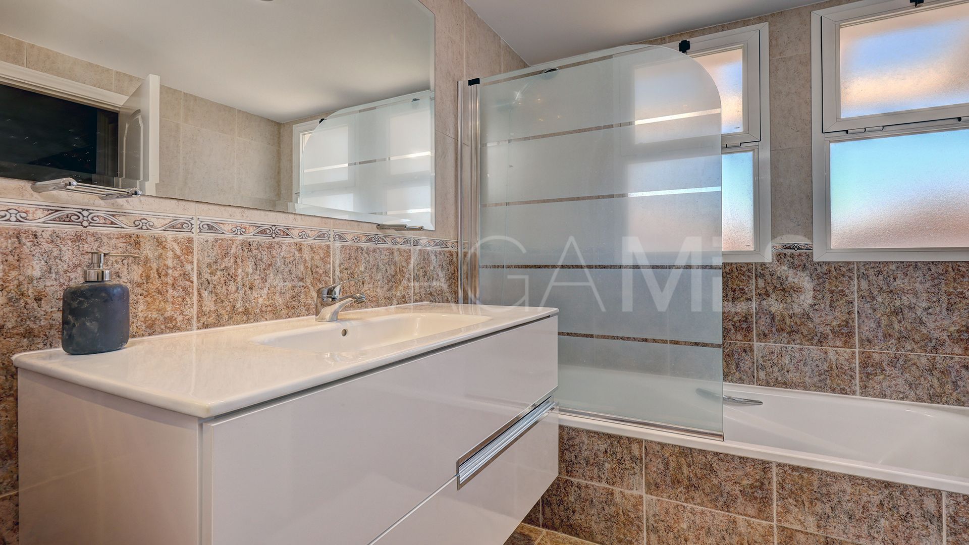 For sale La Vizcaronda town house