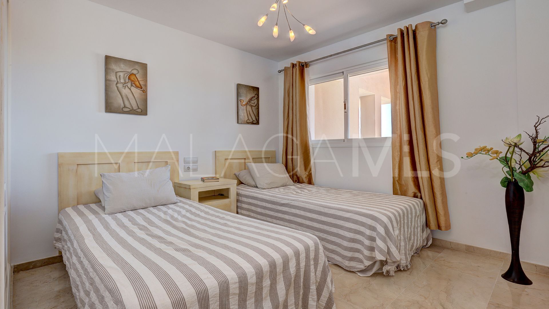 For sale La Vizcaronda town house